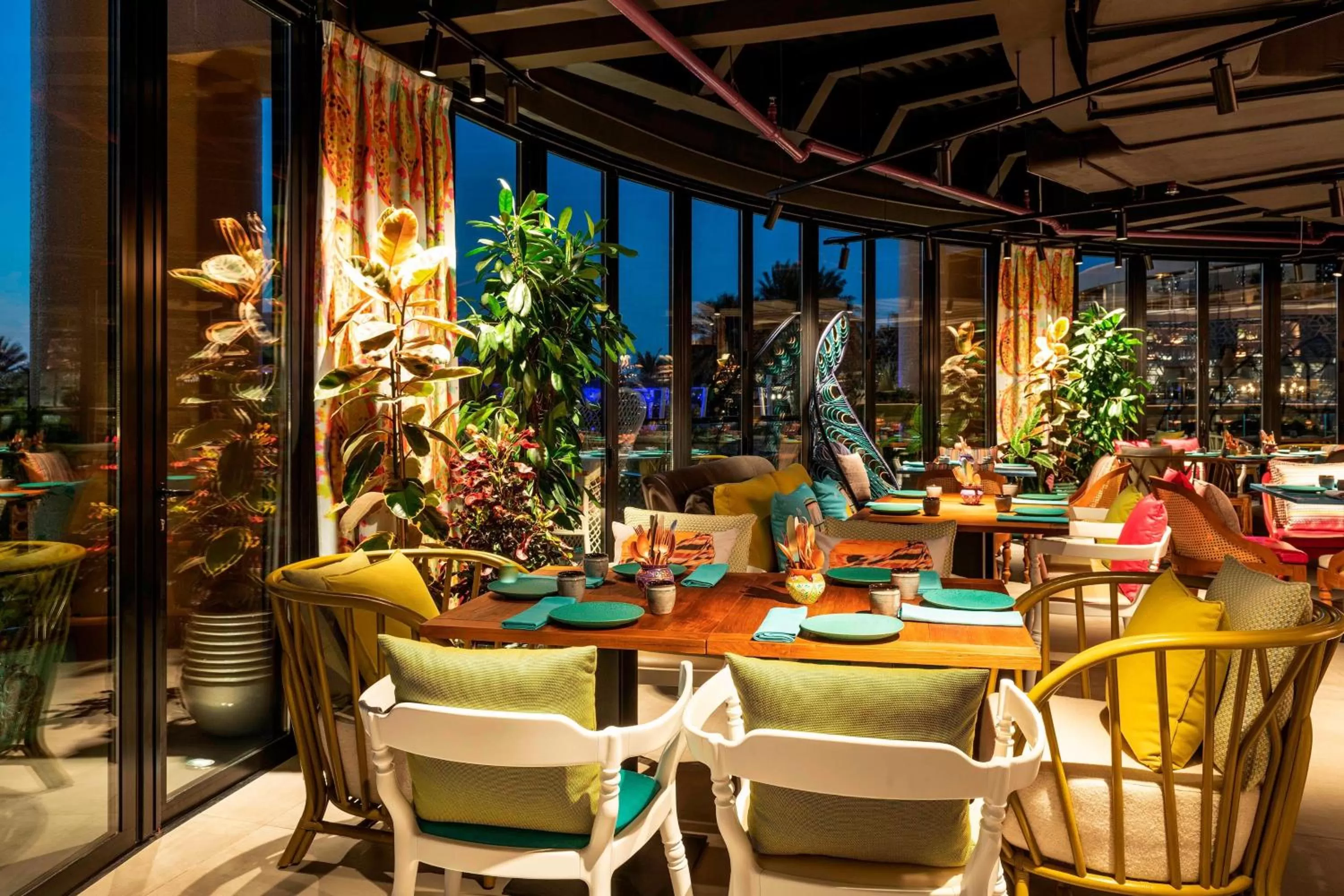 Restaurant/places to eat in Le Royal Meridien Beach Resort & Spa Dubai