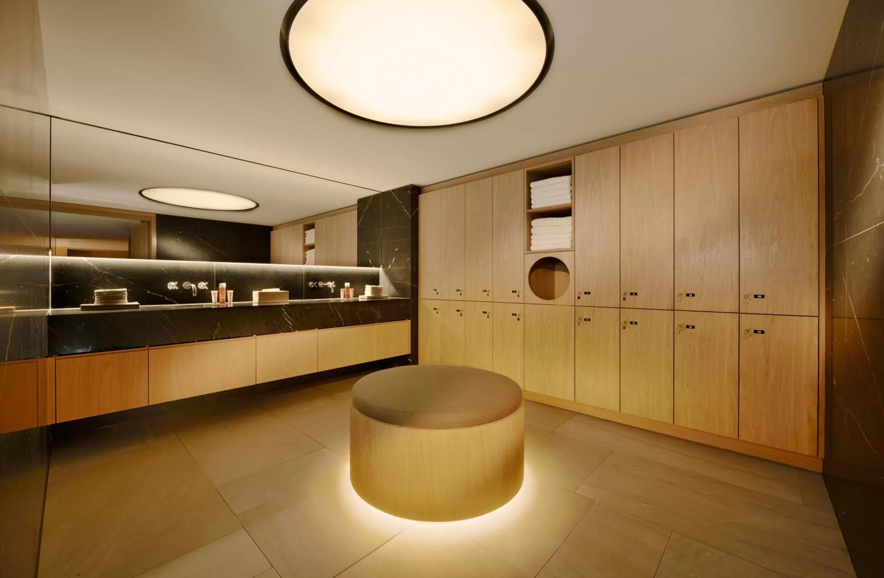 Toilet in Crystal Hotel superior