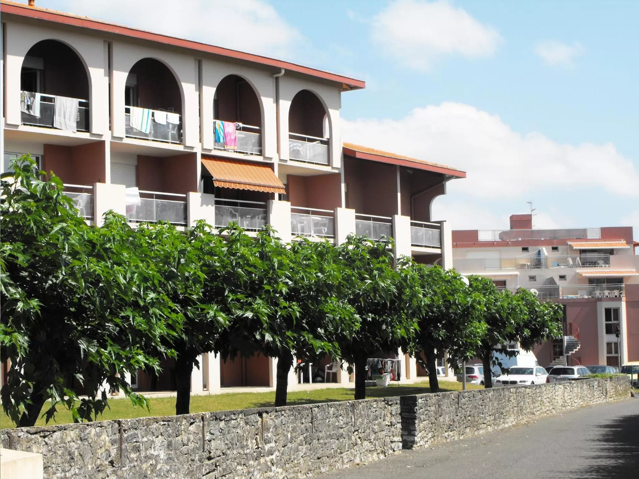 Facade/entrance in Mer et Golf