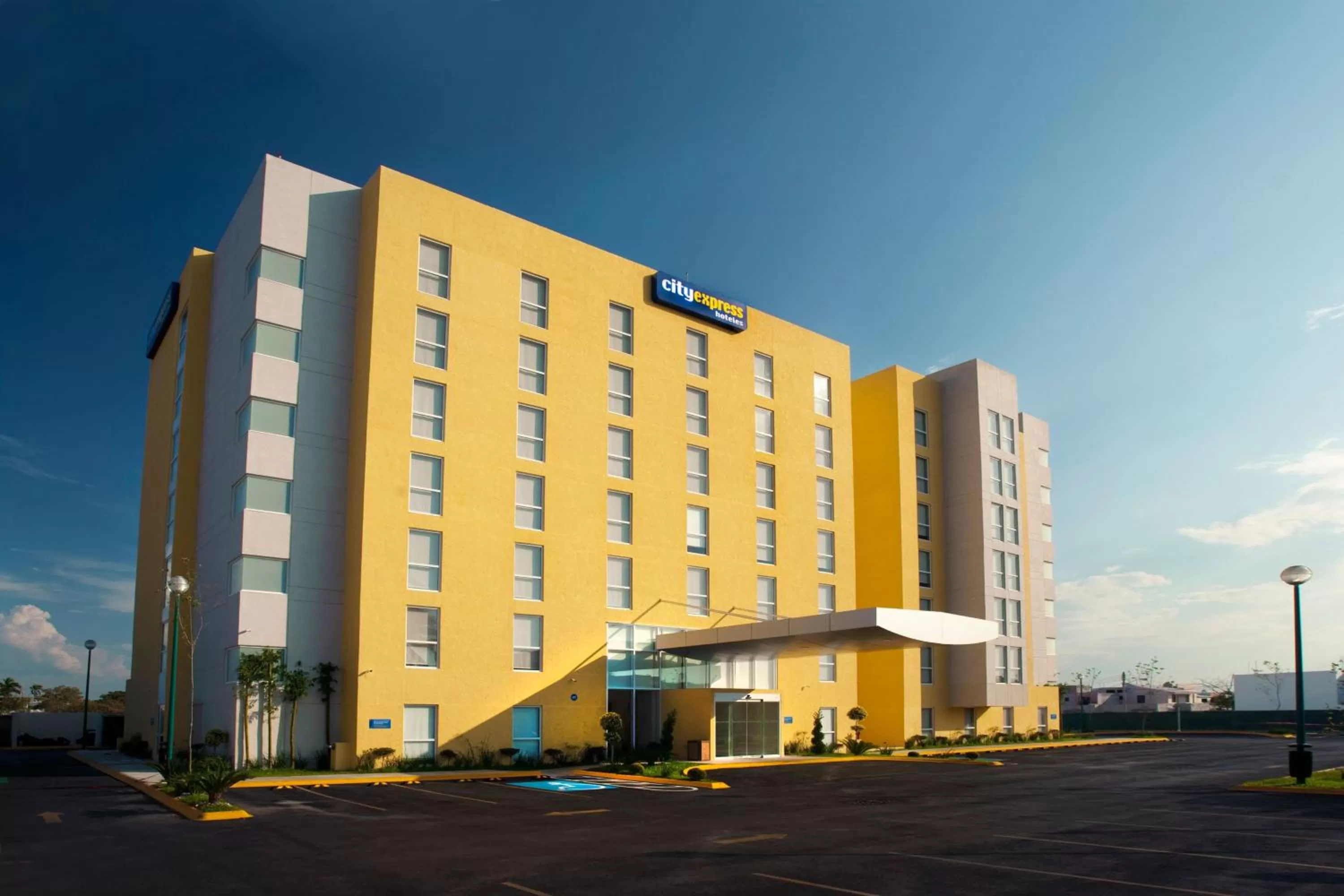 Property building in City Express by Marriott Aguascalientes Sur
