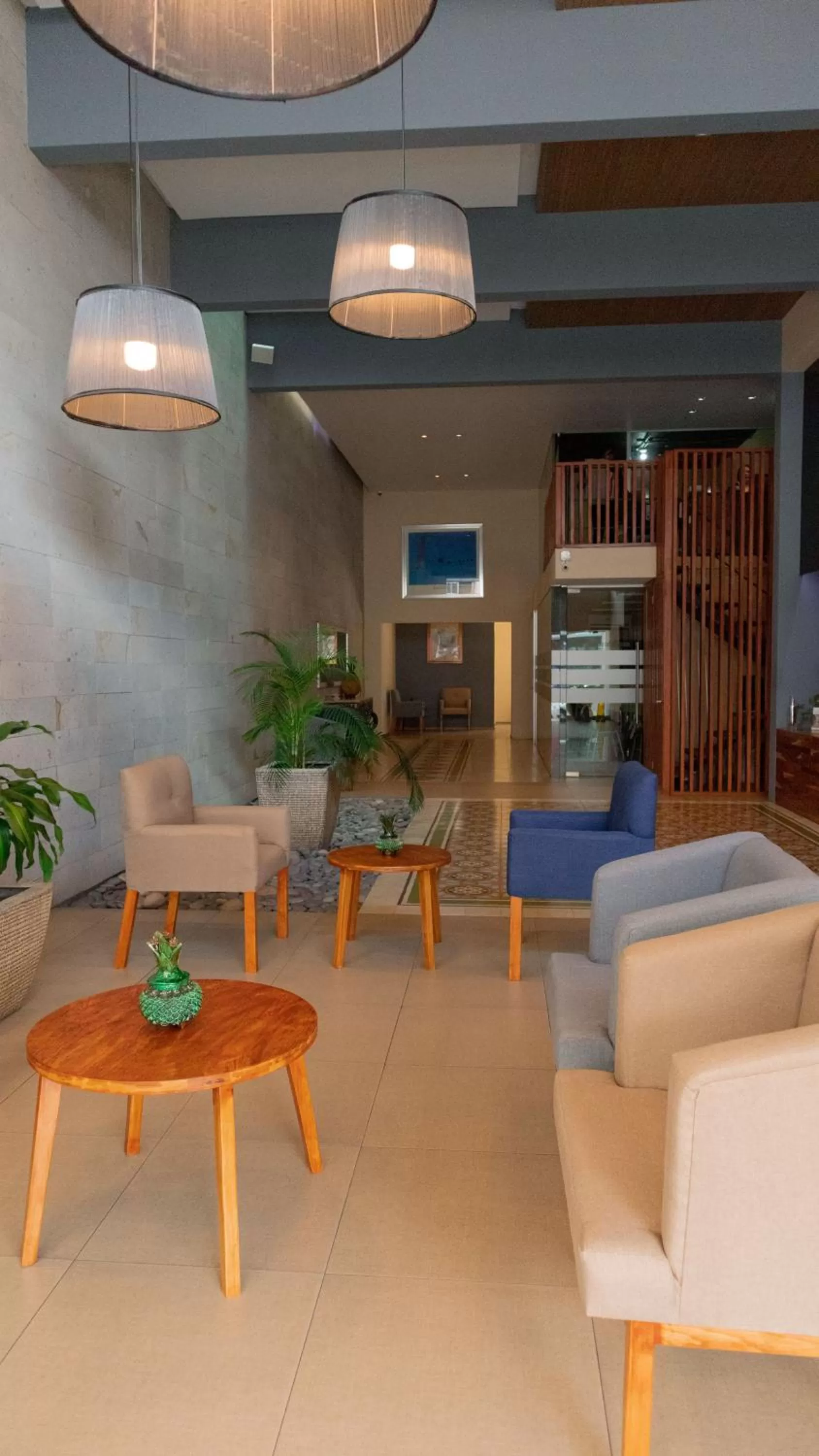 Lobby or reception in El Hotel Business Class - Zamora Centro