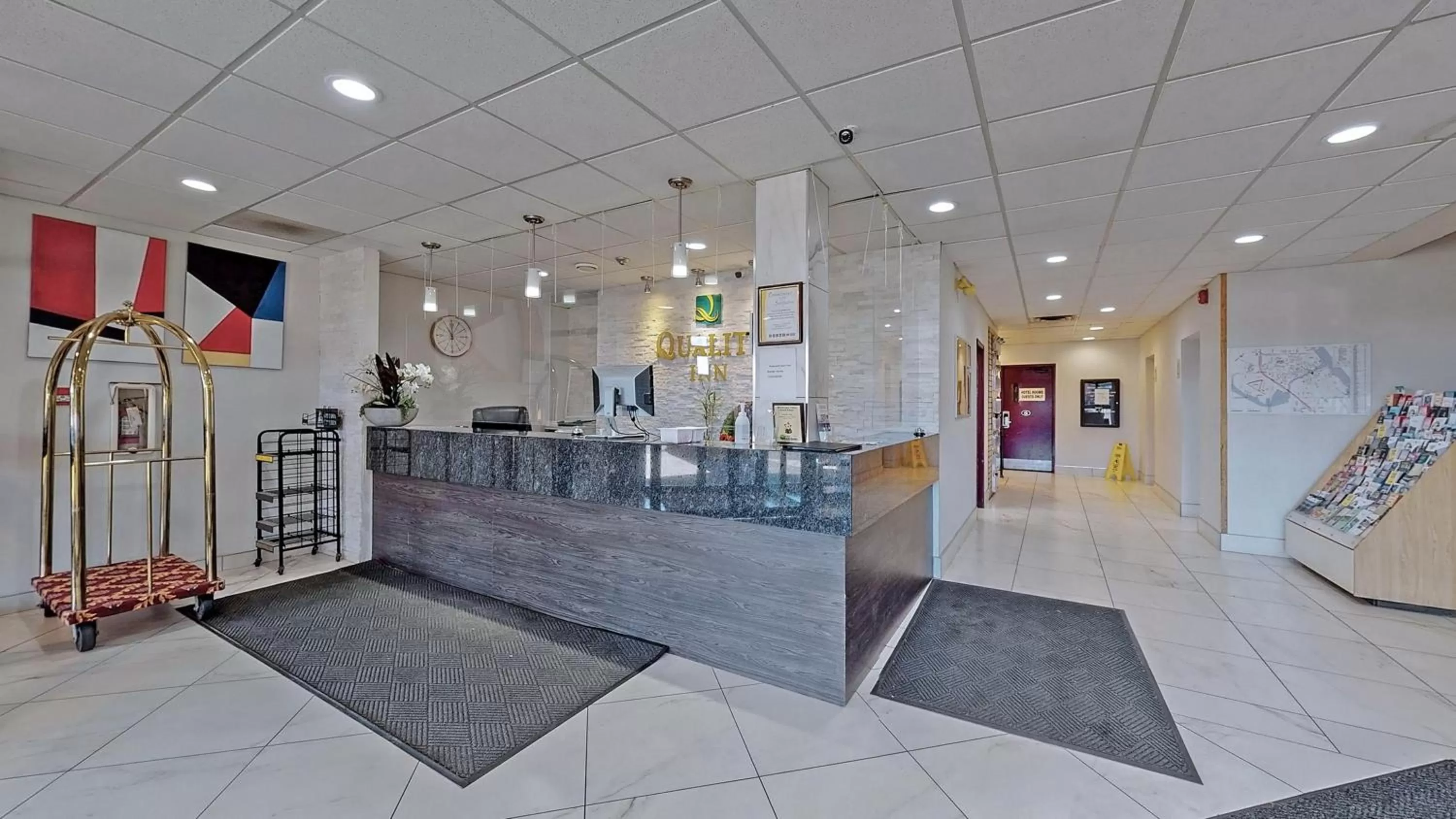Lobby or reception in Ramada by Wyndham Arnprior