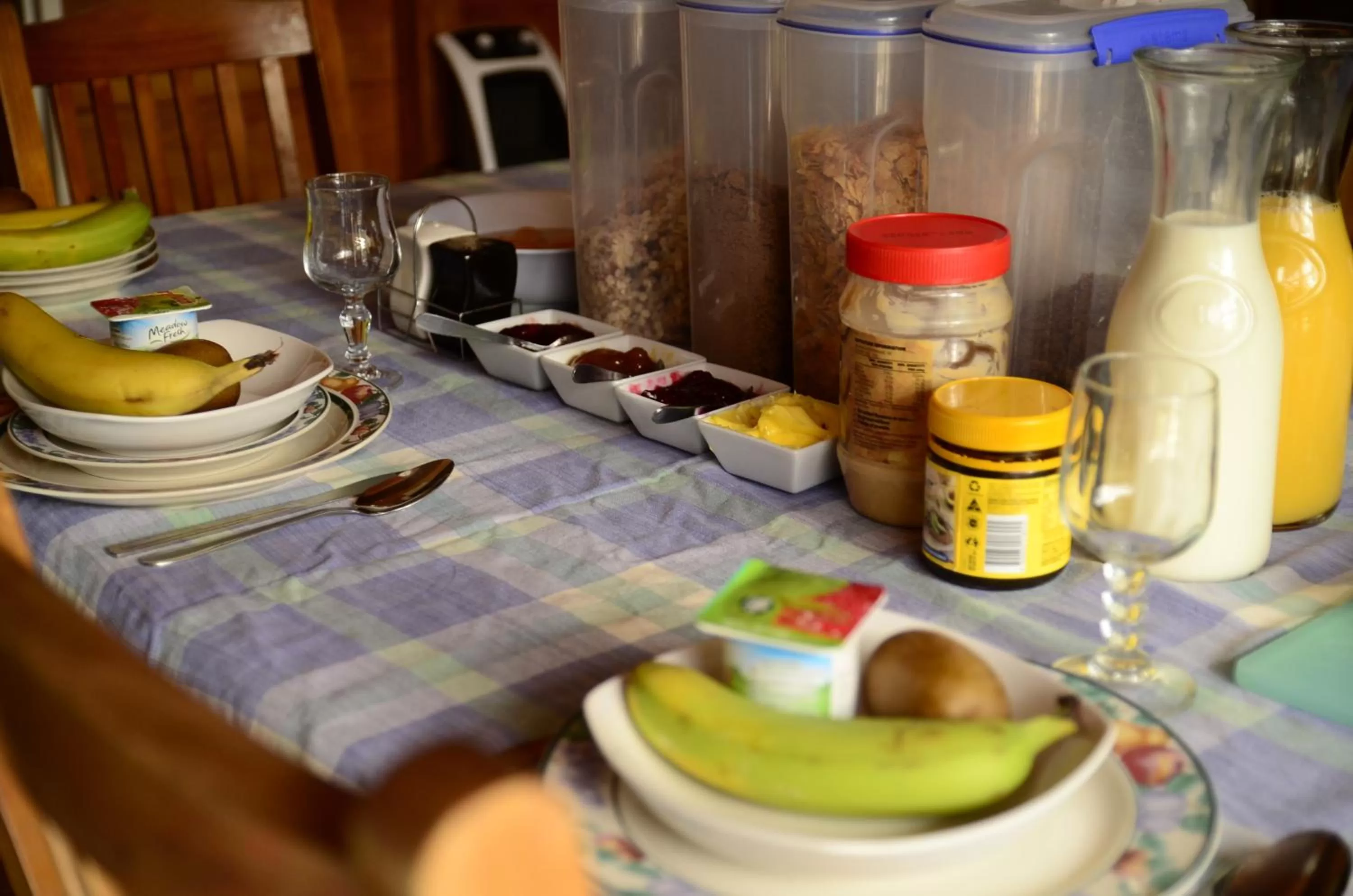 Continental breakfast in Tony's Lodge
