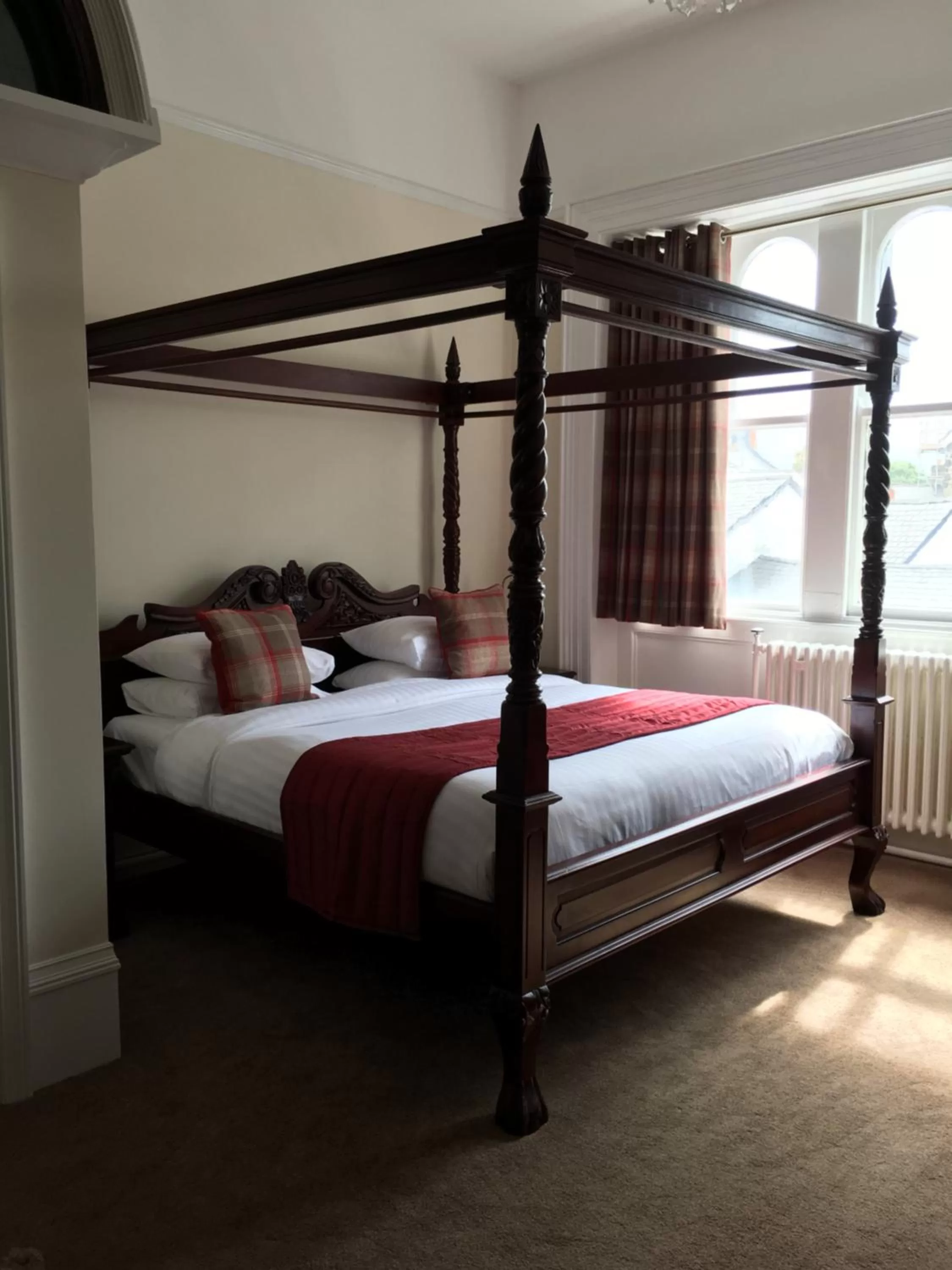 Bed in The Eagles Hotel