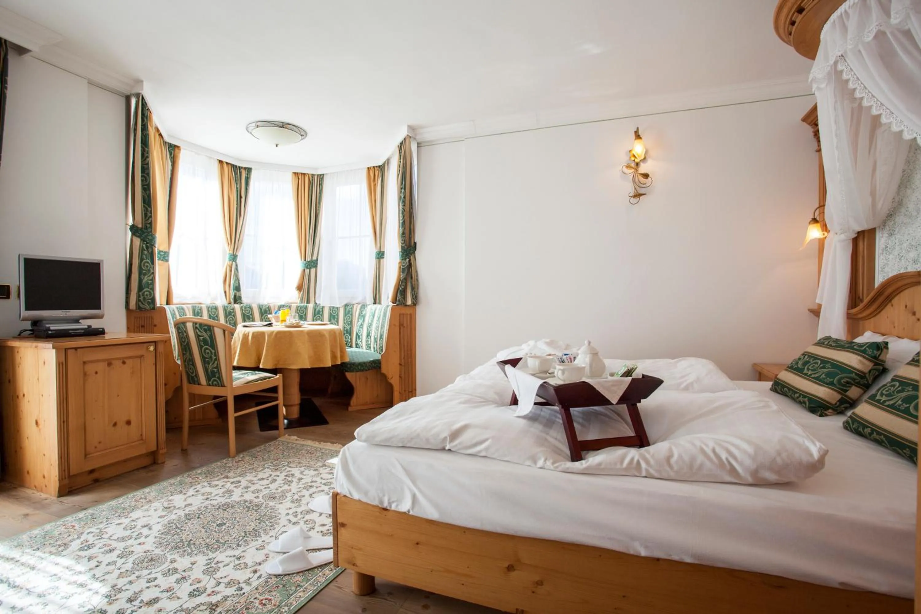 Photo of the whole room, Bed in Hotel Chalet all'Imperatore