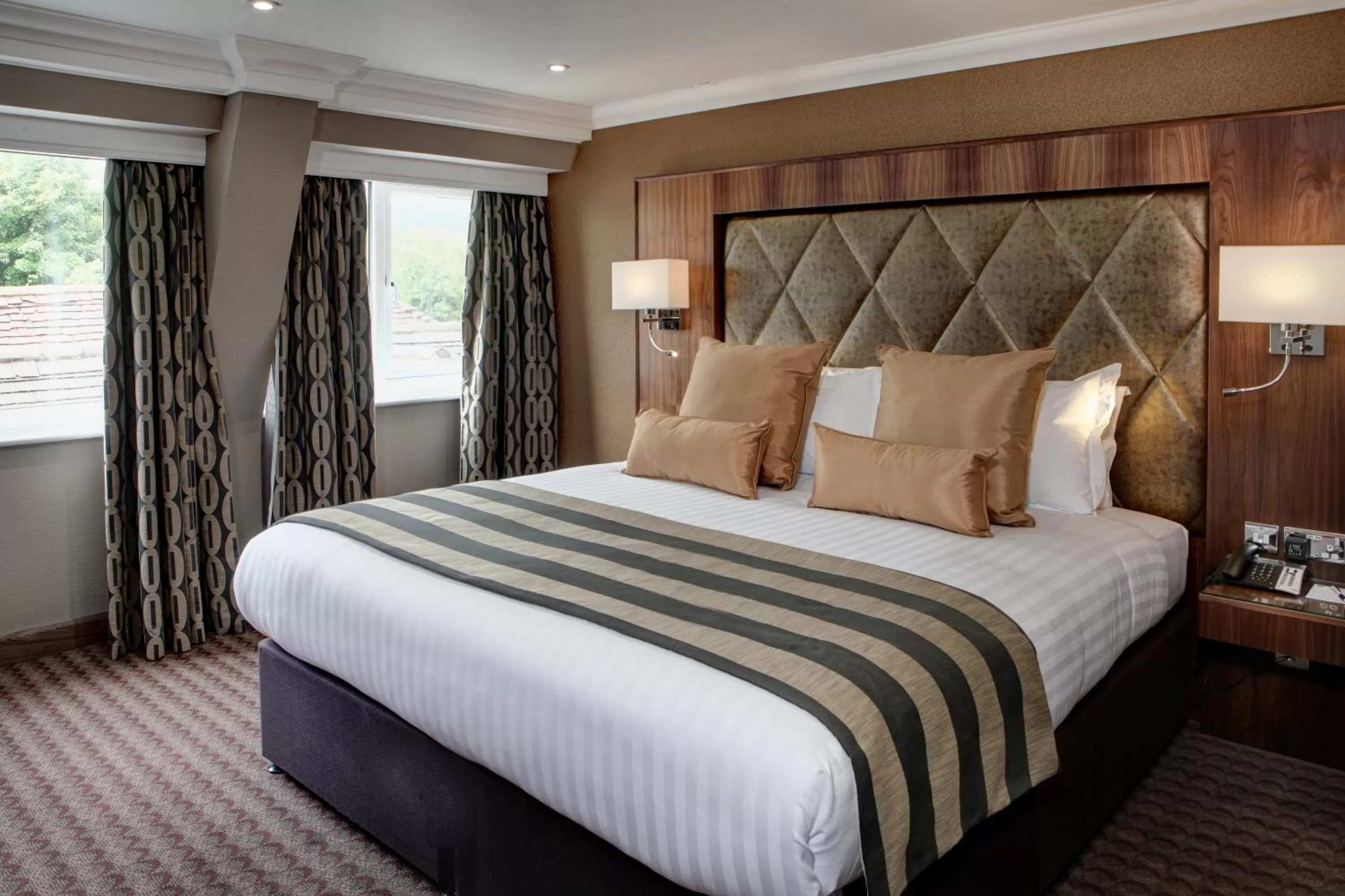 Photo of the whole room, Bed in Donnington Manor Hotel