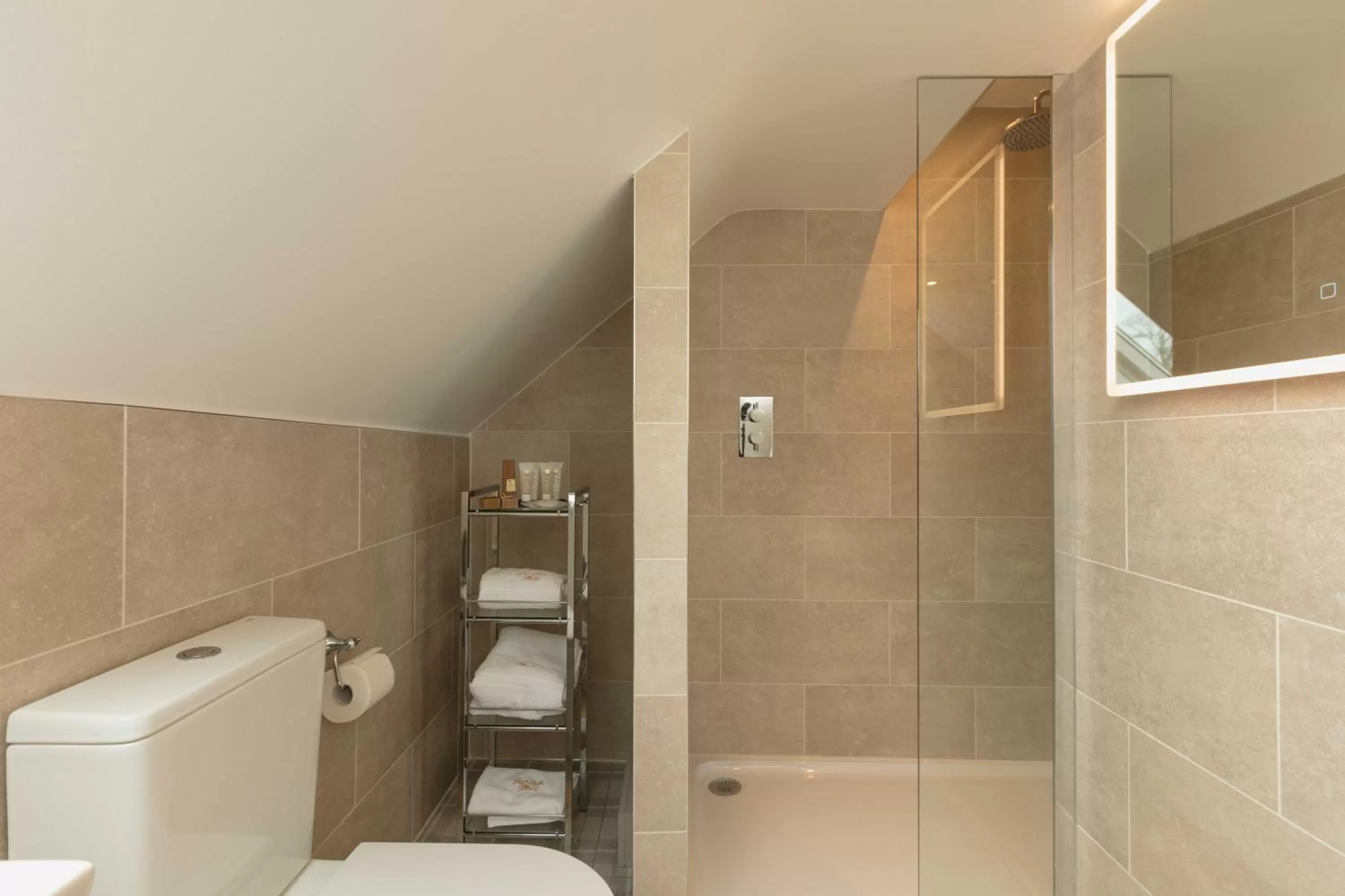 Bathroom in Farlam Hall Hotel & Restaurant