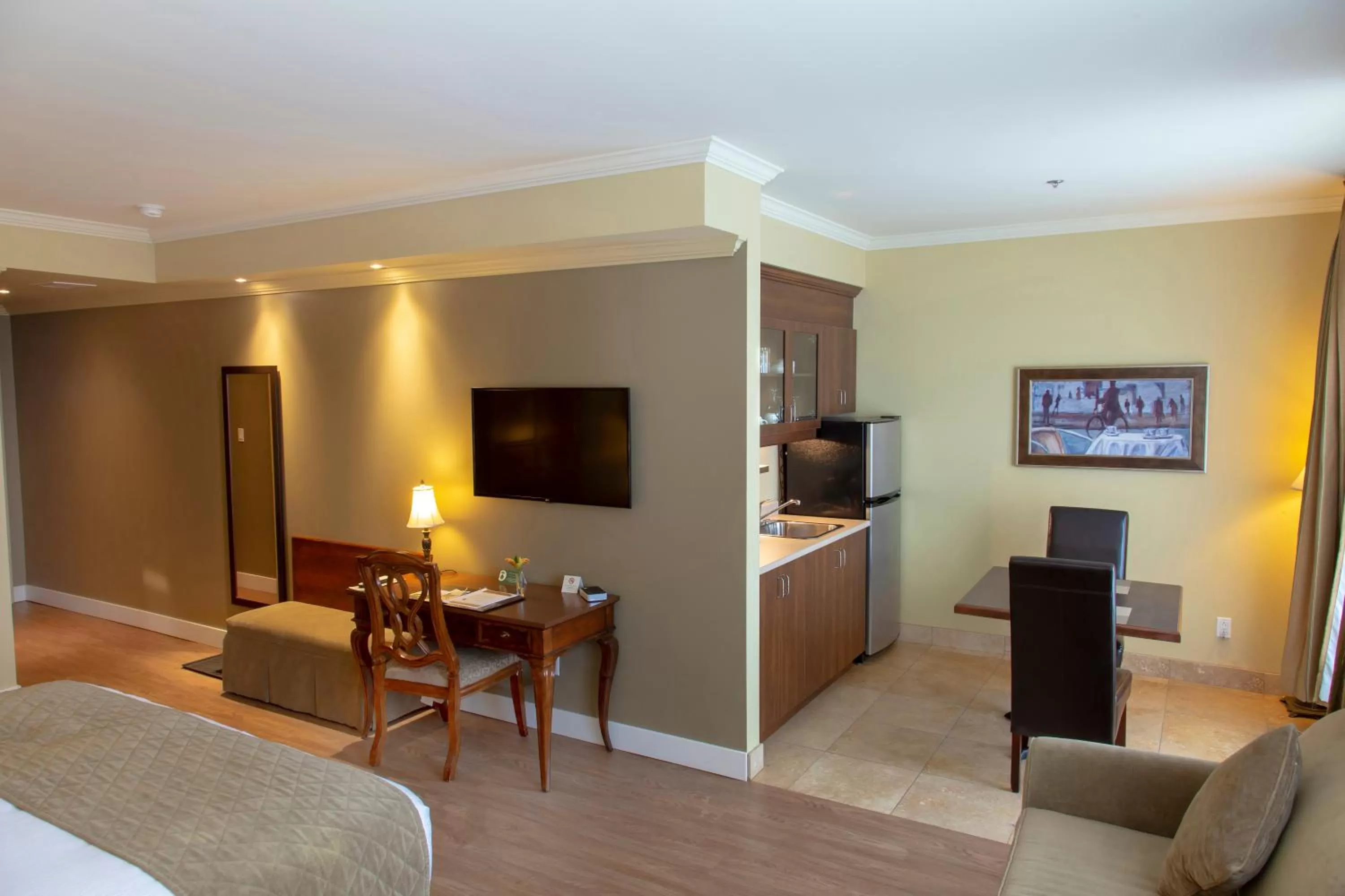 Kitchen or kitchenette in Hotel Brossard
