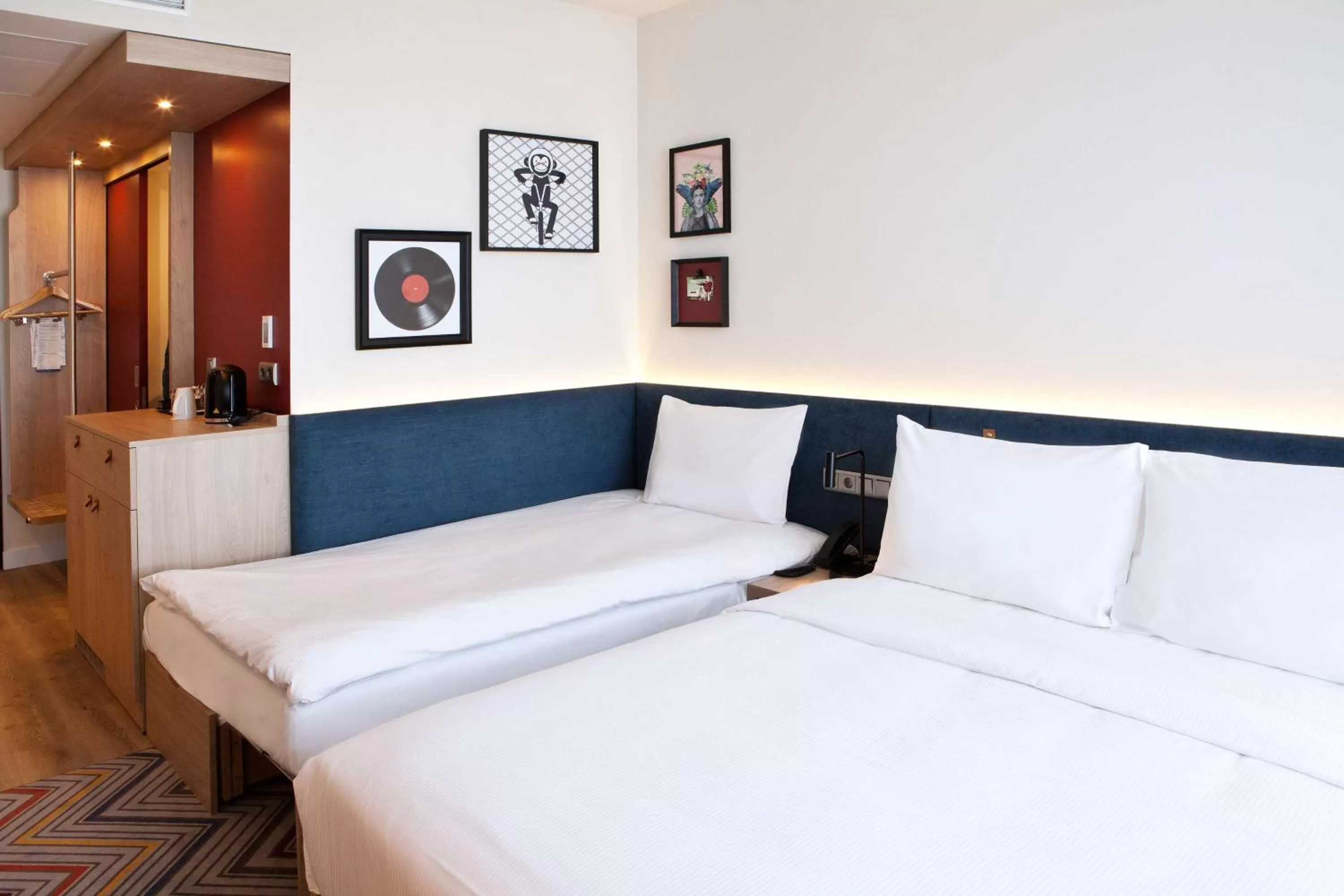 Bed in Hampton by Hilton Munich Airport South