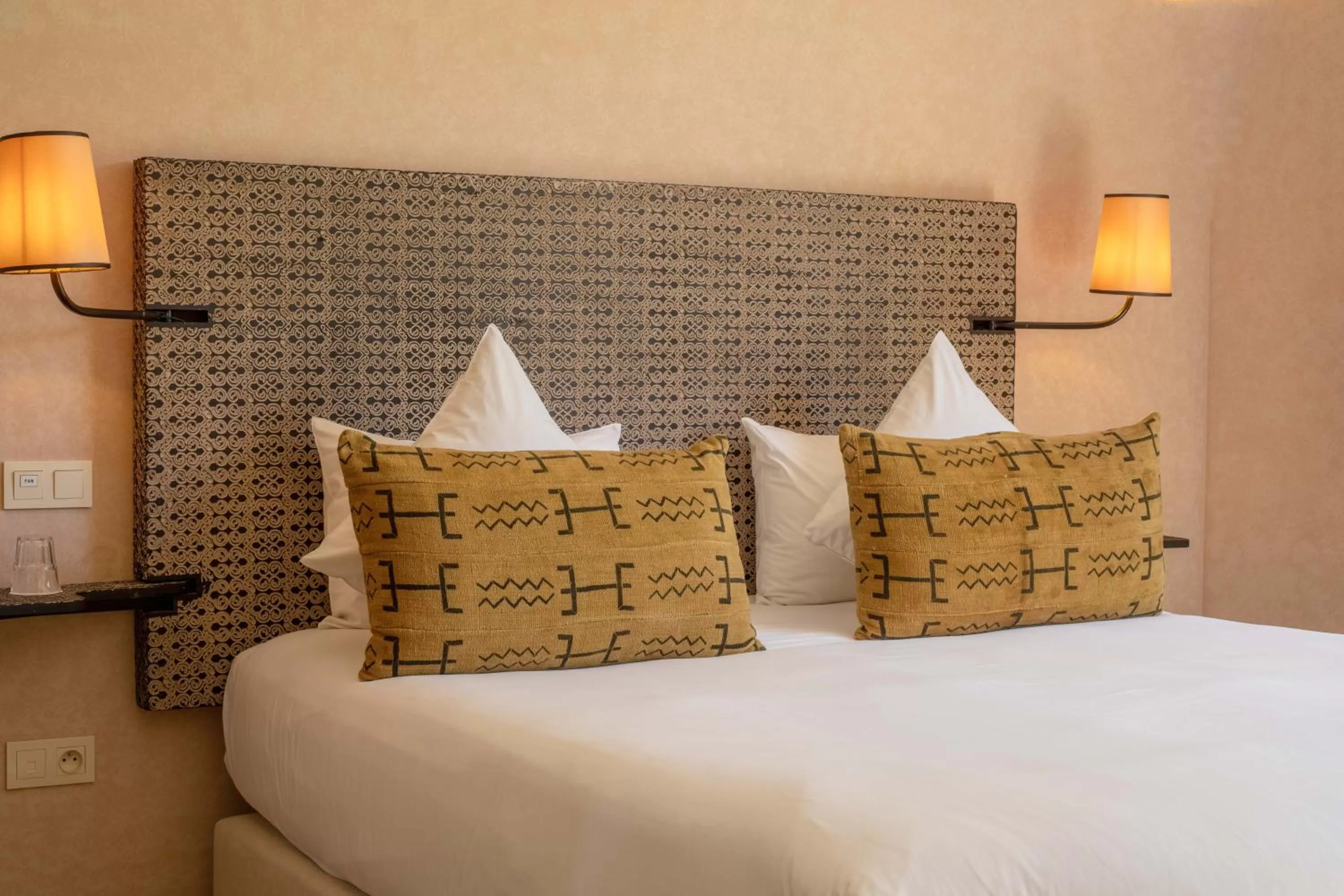 Bedroom, Bed in Oasis lodges