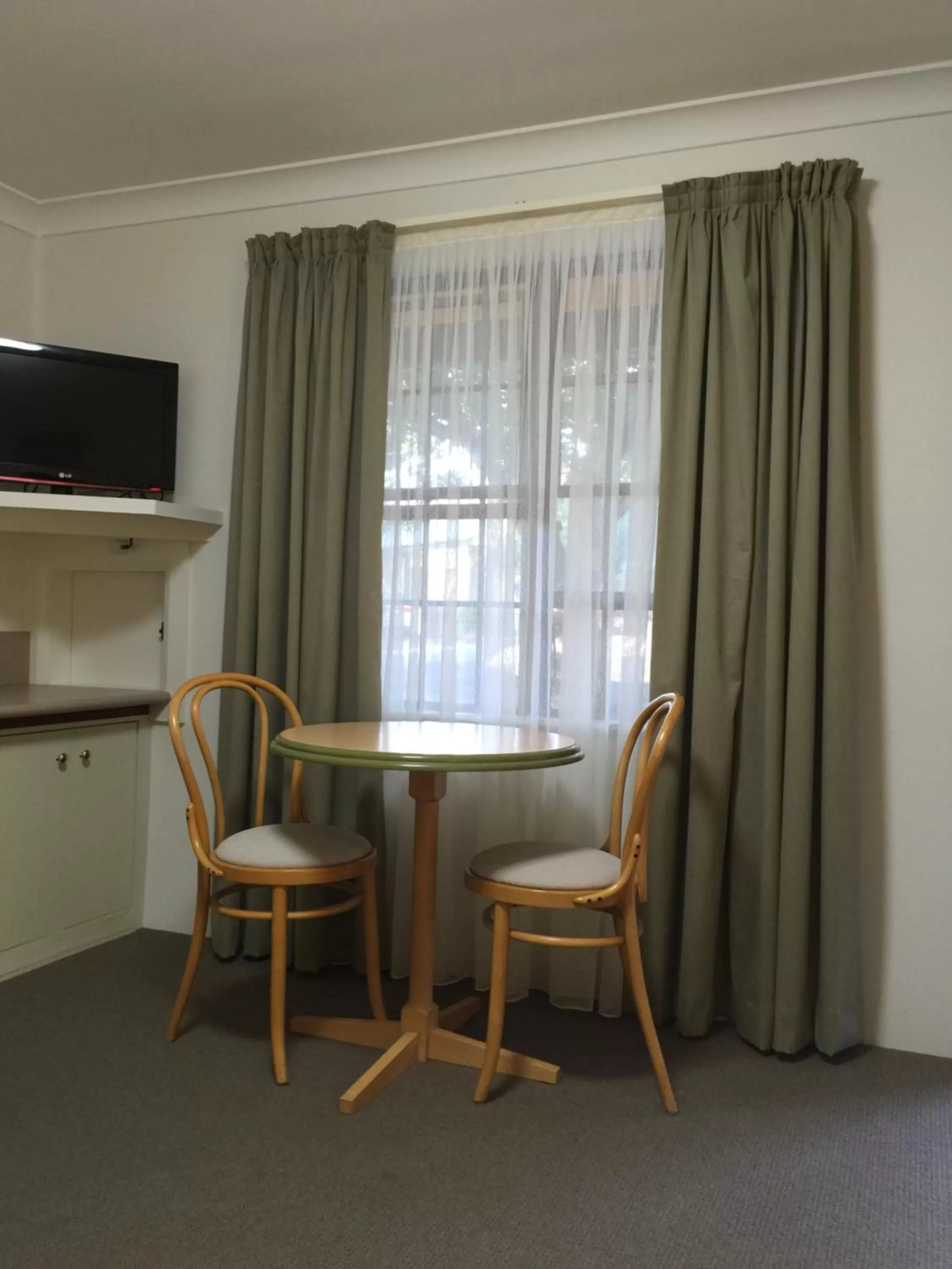 Decorative detail in Ten Dollar Town Motel