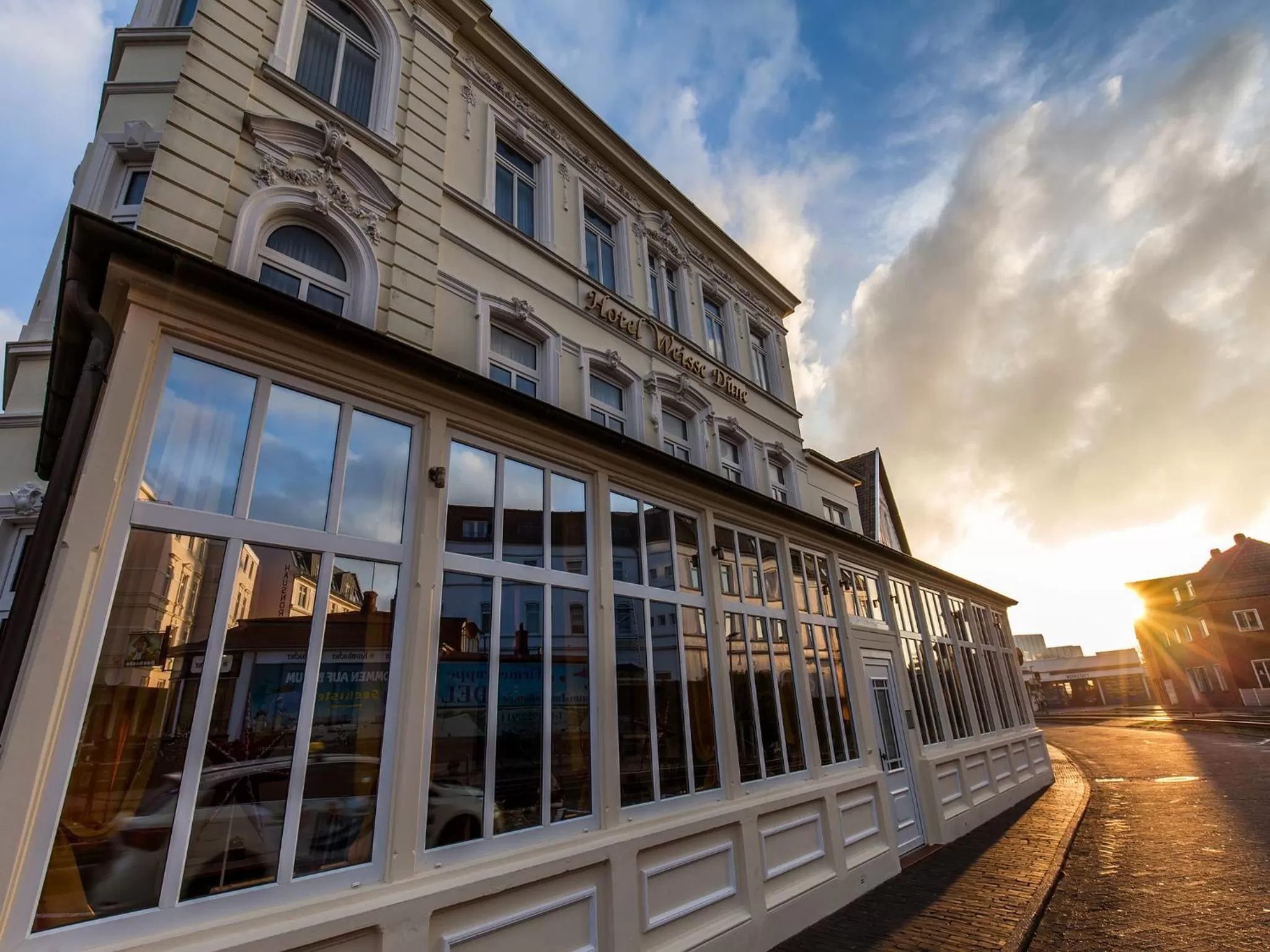 Facade/entrance in Hotel Weisse Düne