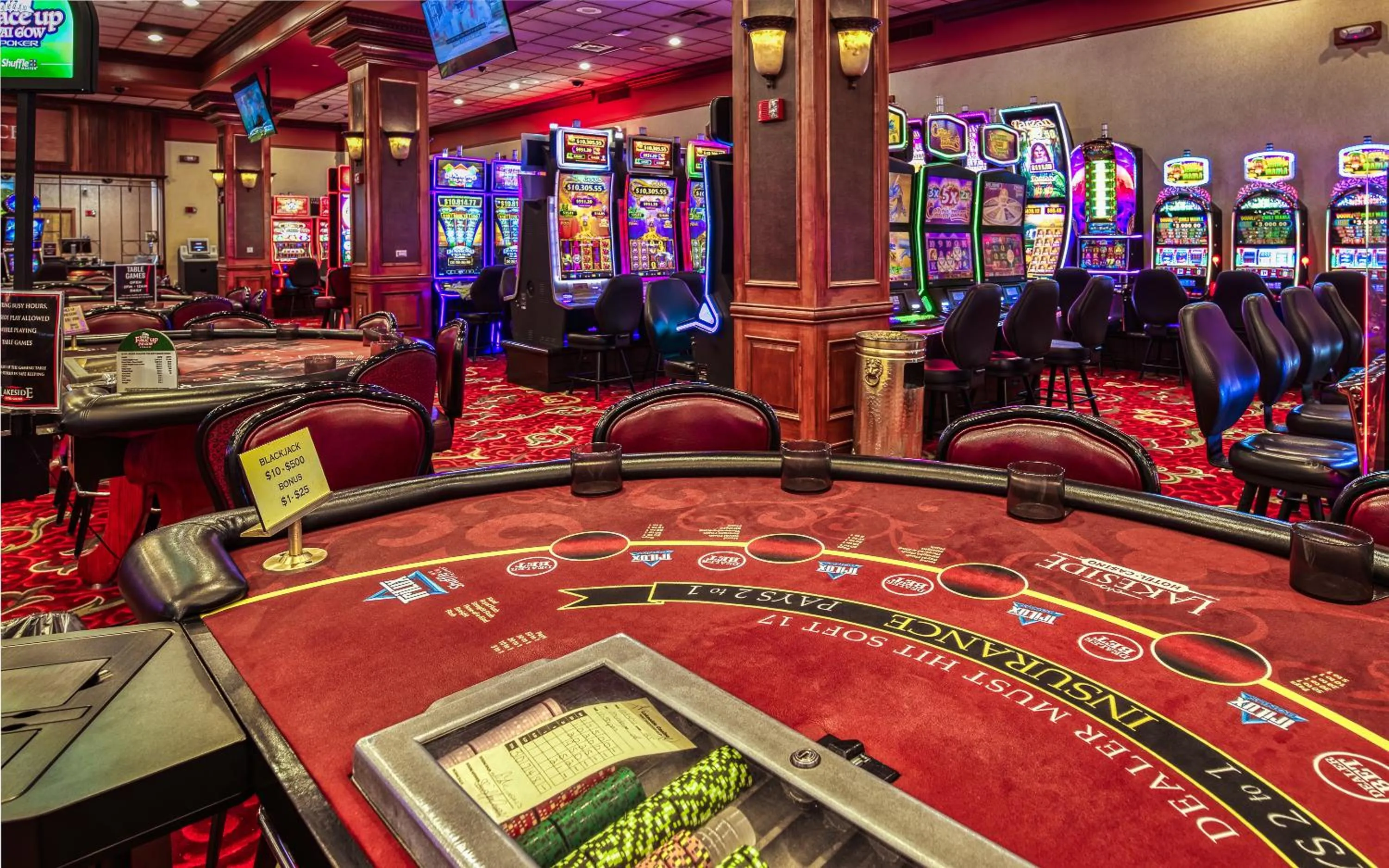 Lakeside Hotel Casino