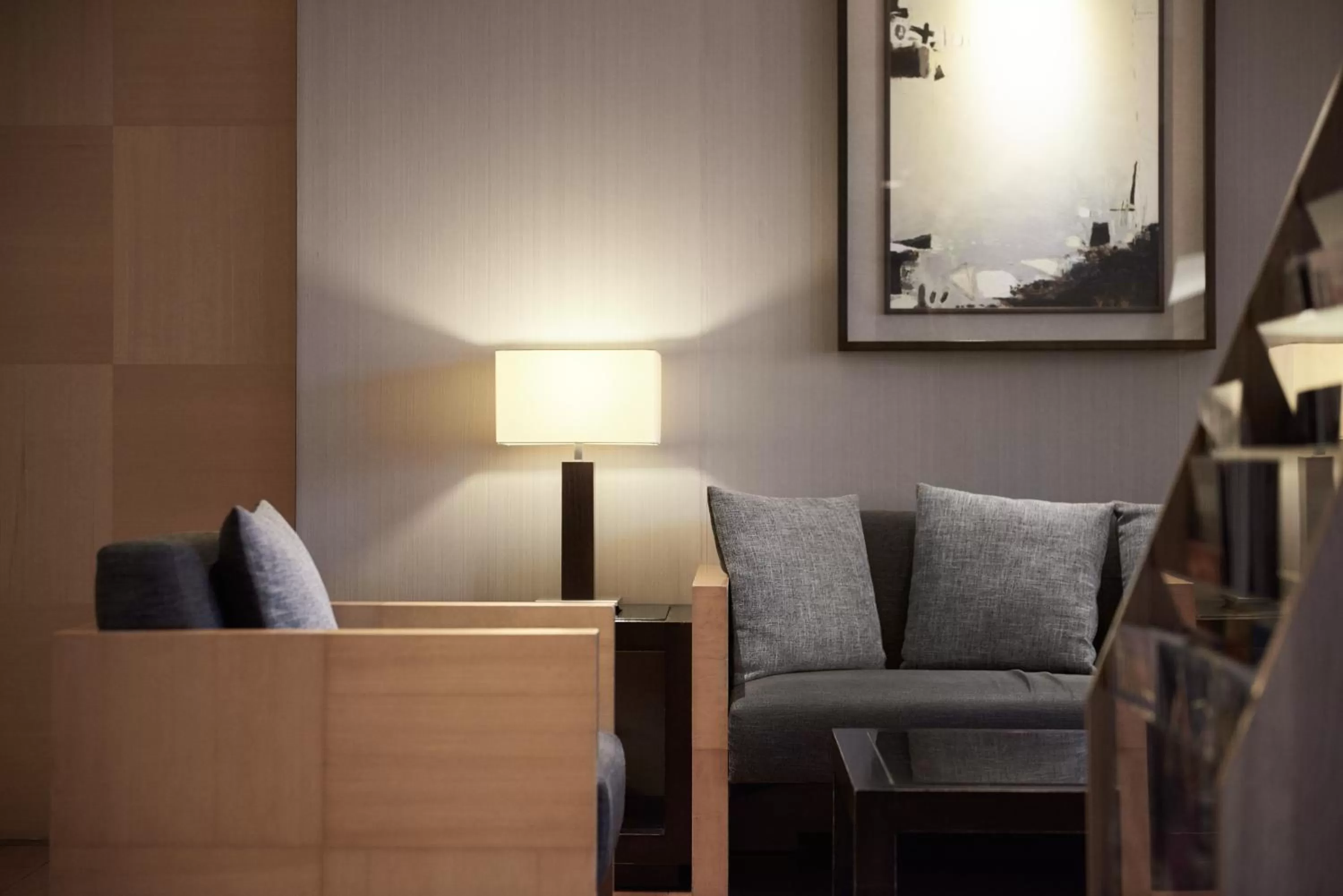 Lounge or bar in Royal Inn Taipei Nanxi - MRT Zhongshan Station