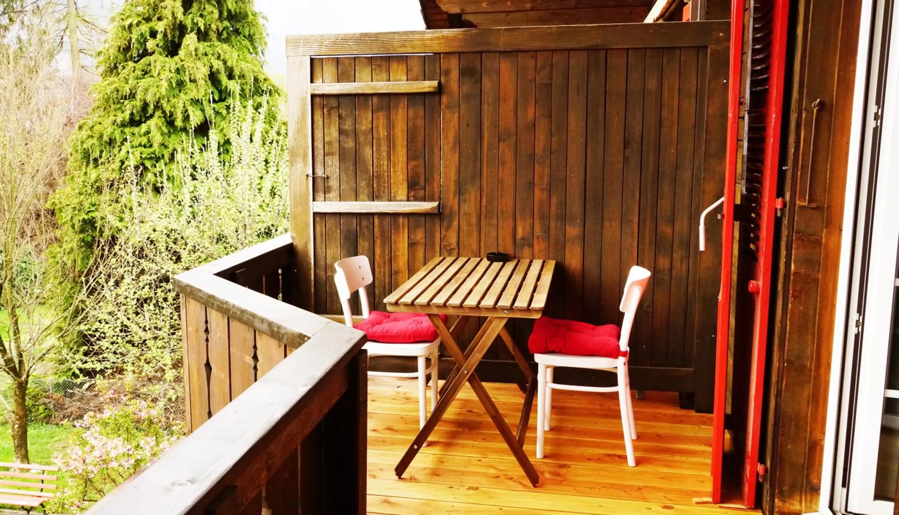 Balcony/Terrace in Adventure Guesthouse Interlaken
