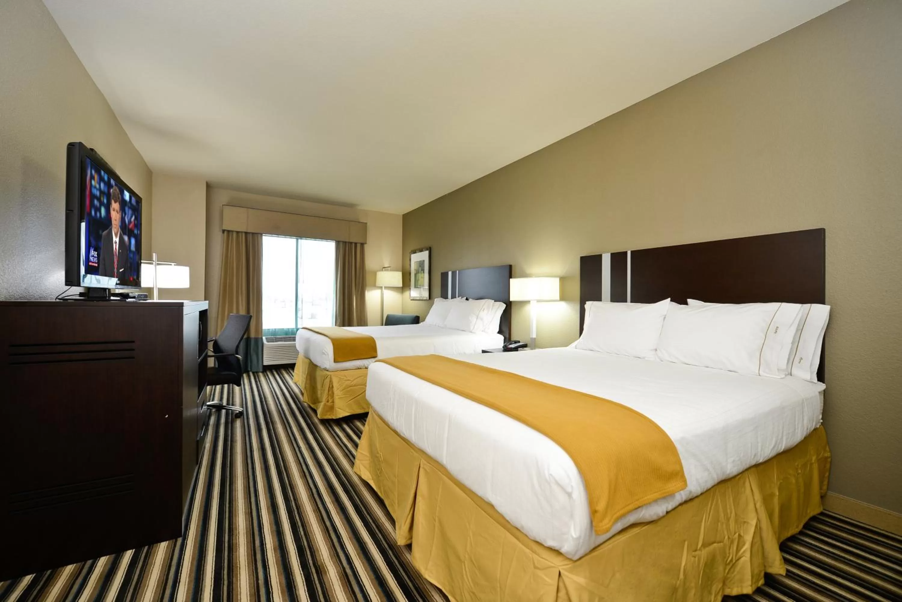 Queen Room with Two Queen Beds in Holiday Inn Express & Suites Forrest City, an IHG Hotel