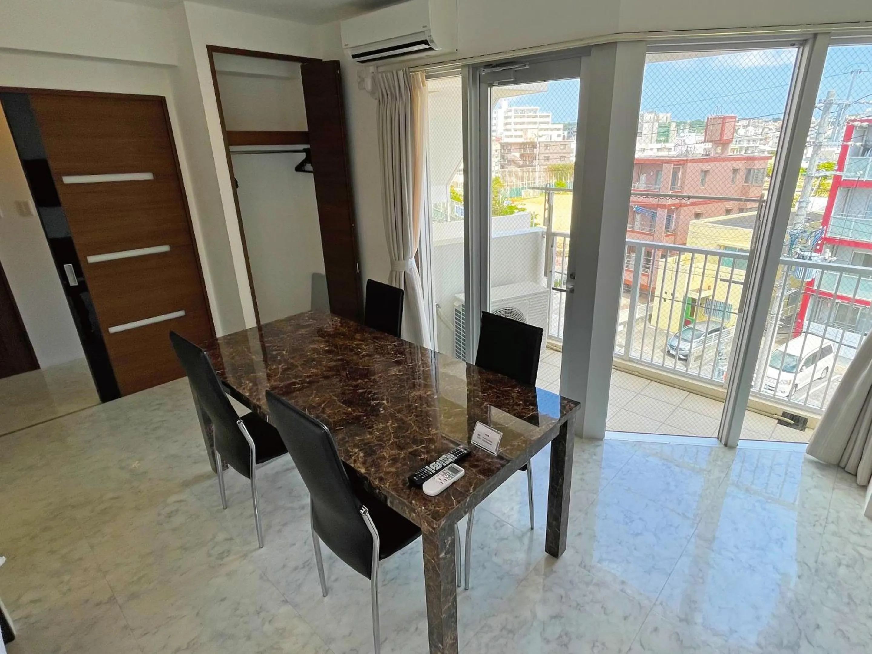 Living room in G-RATIS Omoromachi