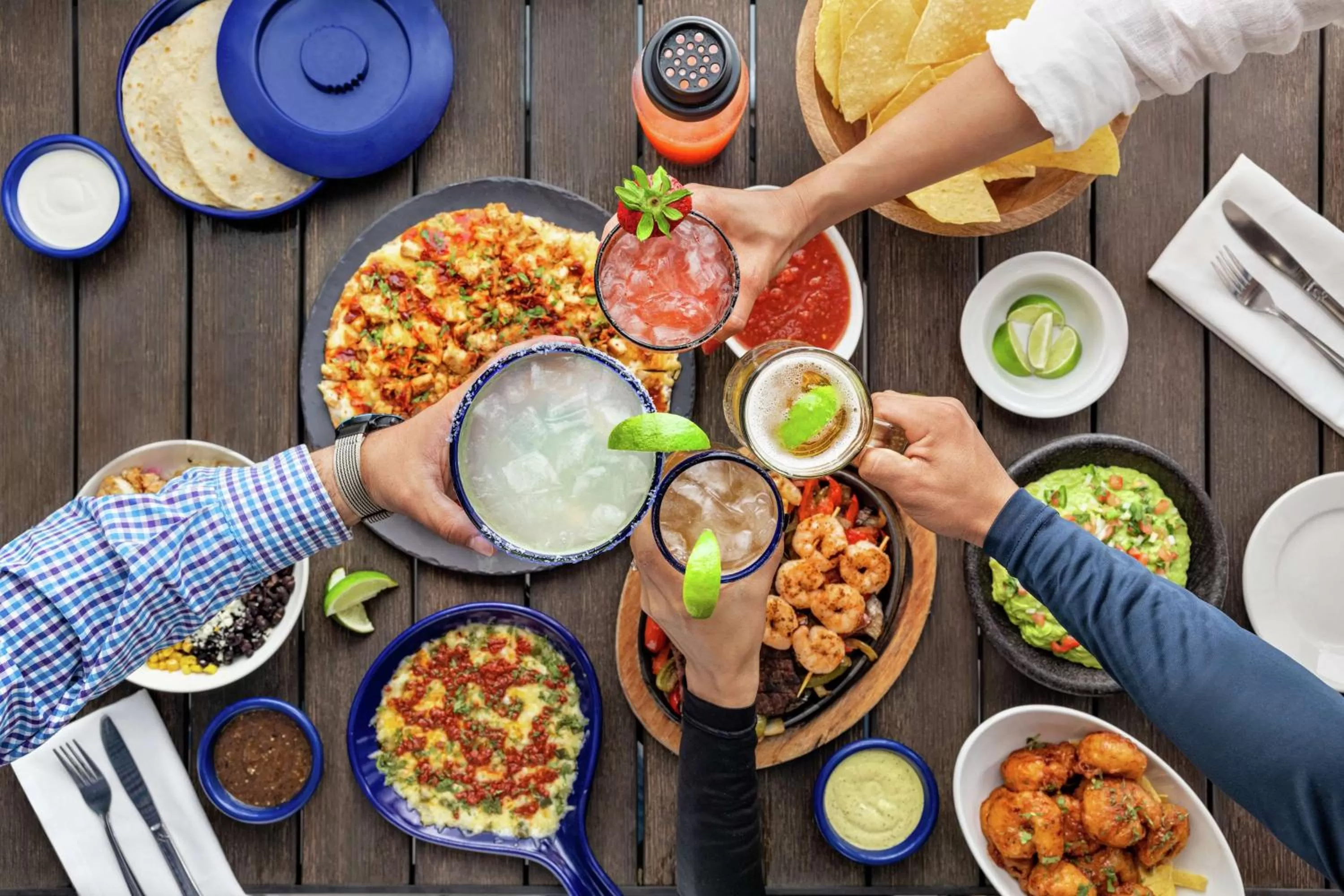 Lounge or bar in Hilton Garden Inn South Padre Island Beachfront