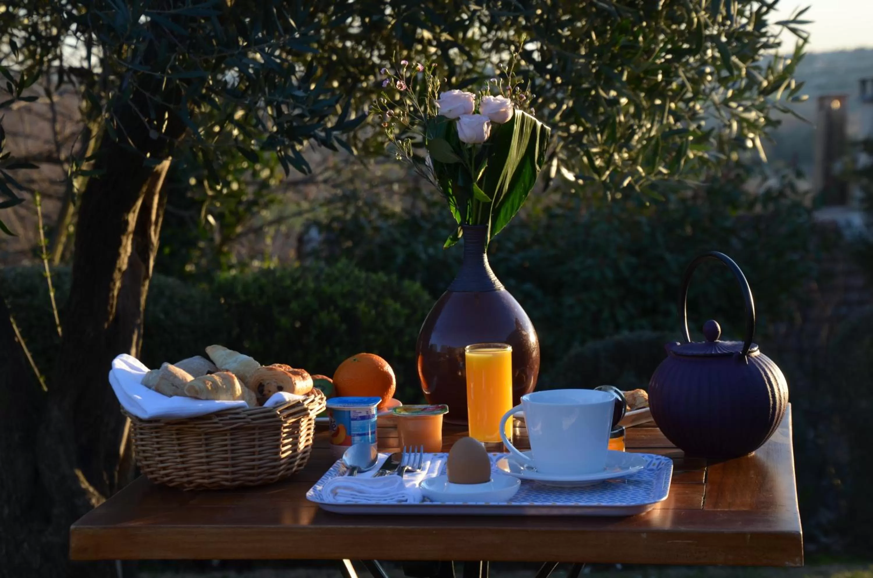 Food and drinks in Hotel Restaurant Le Clos De Pradines