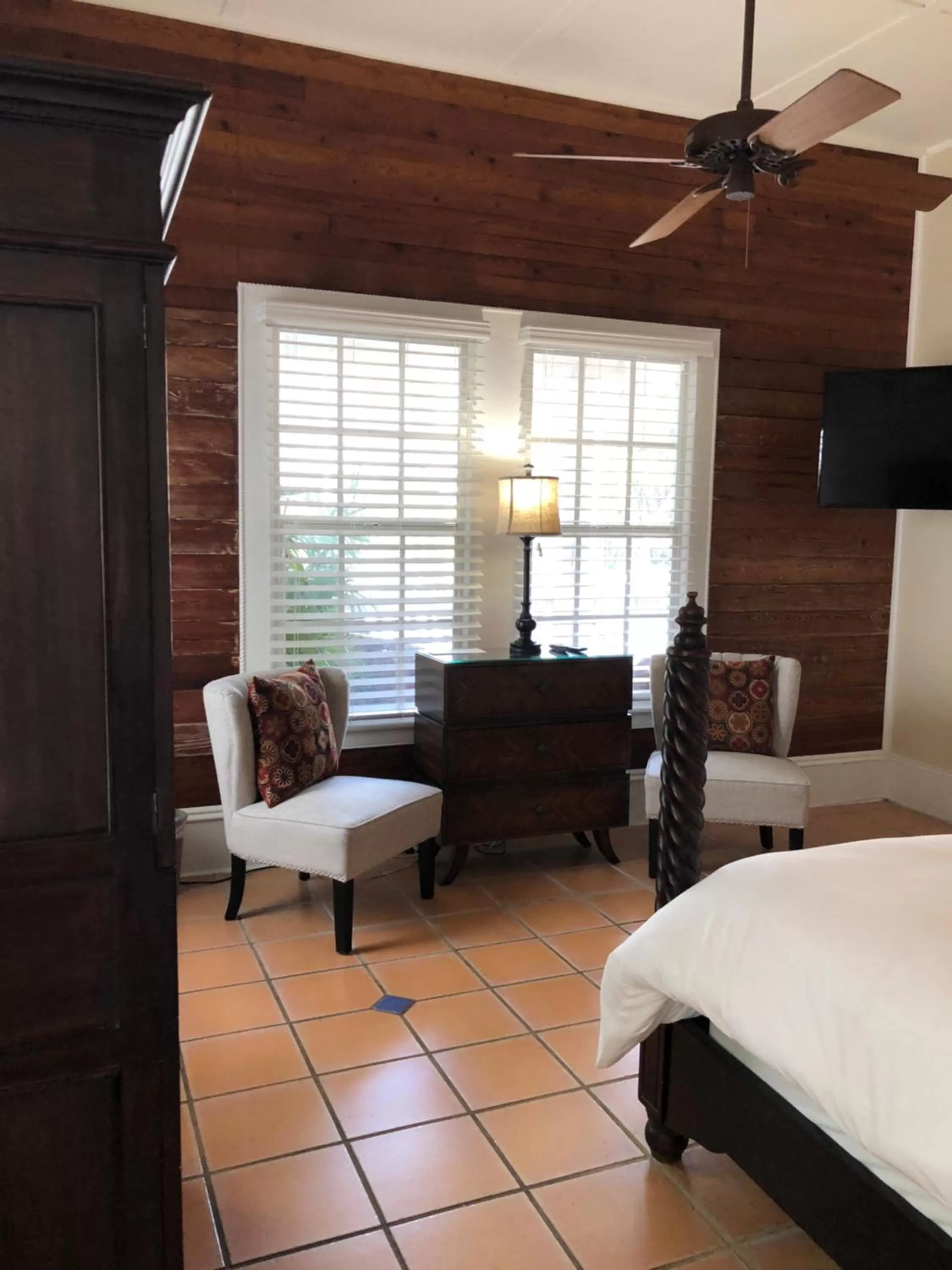 Seating area, Bed in L'Habitation Guesthouse- Adult Exclusive