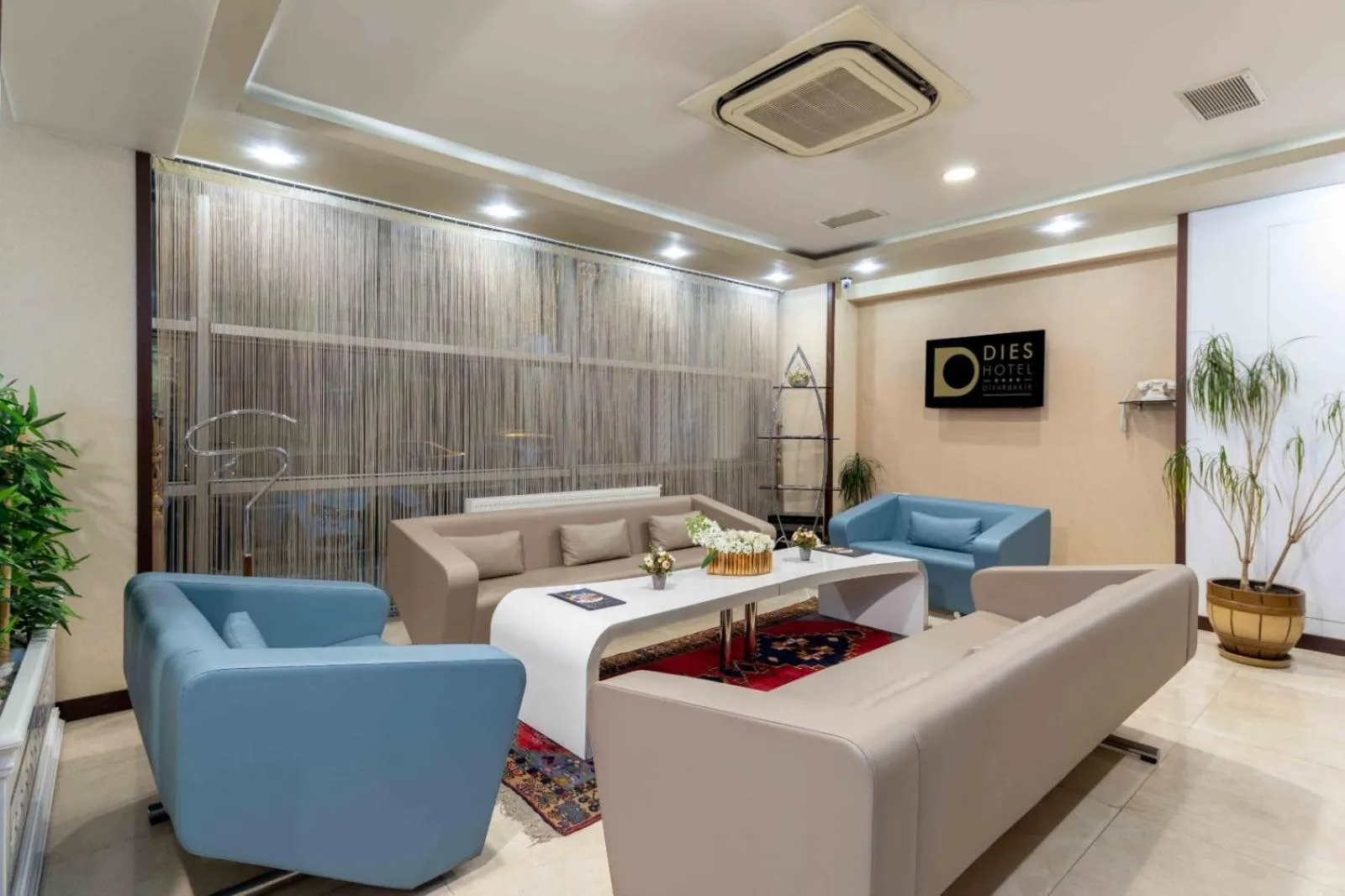 Living room in Dies Hotel