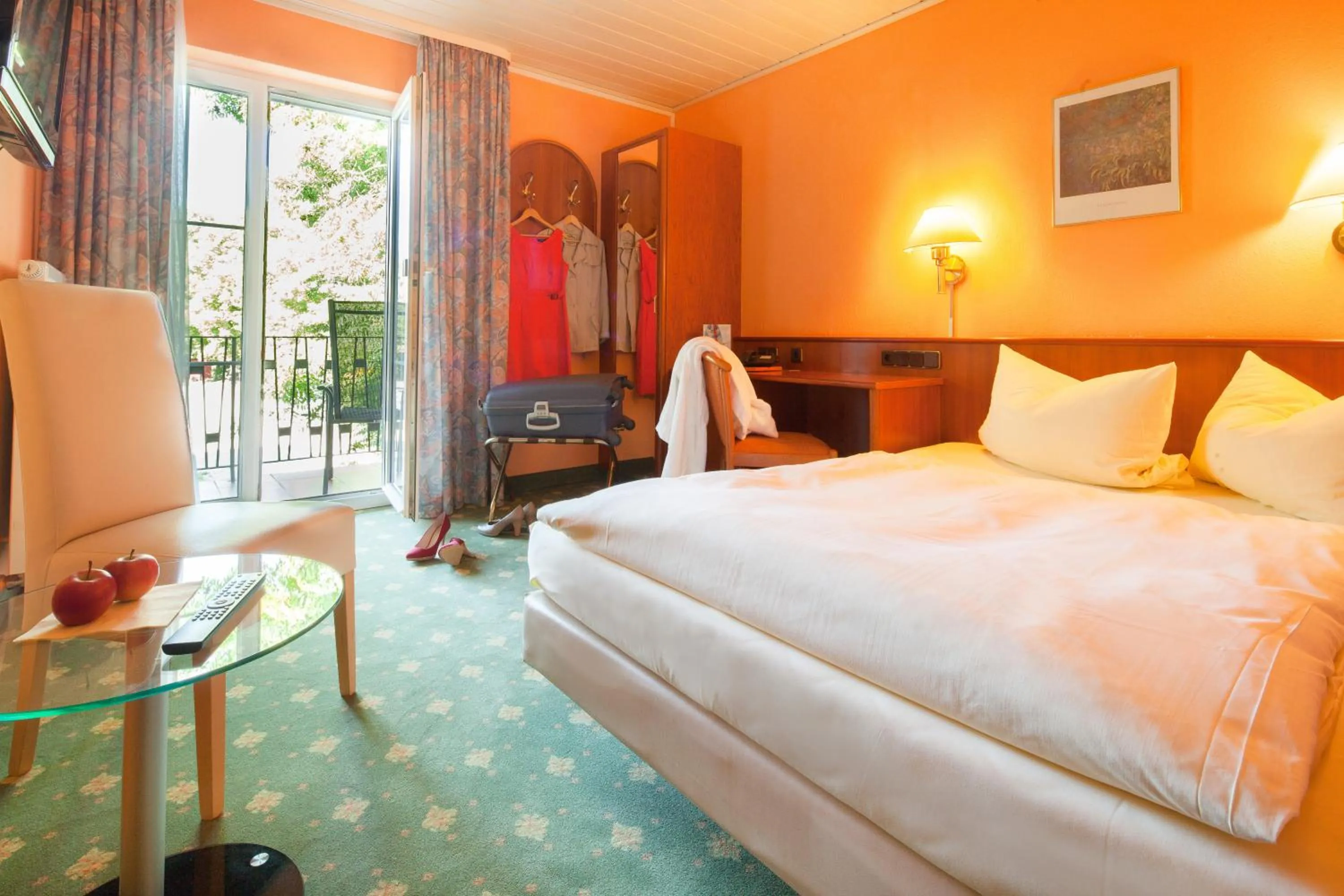 Bed in Hotel Goldenes Fass in Rothenburg ob der Tauber