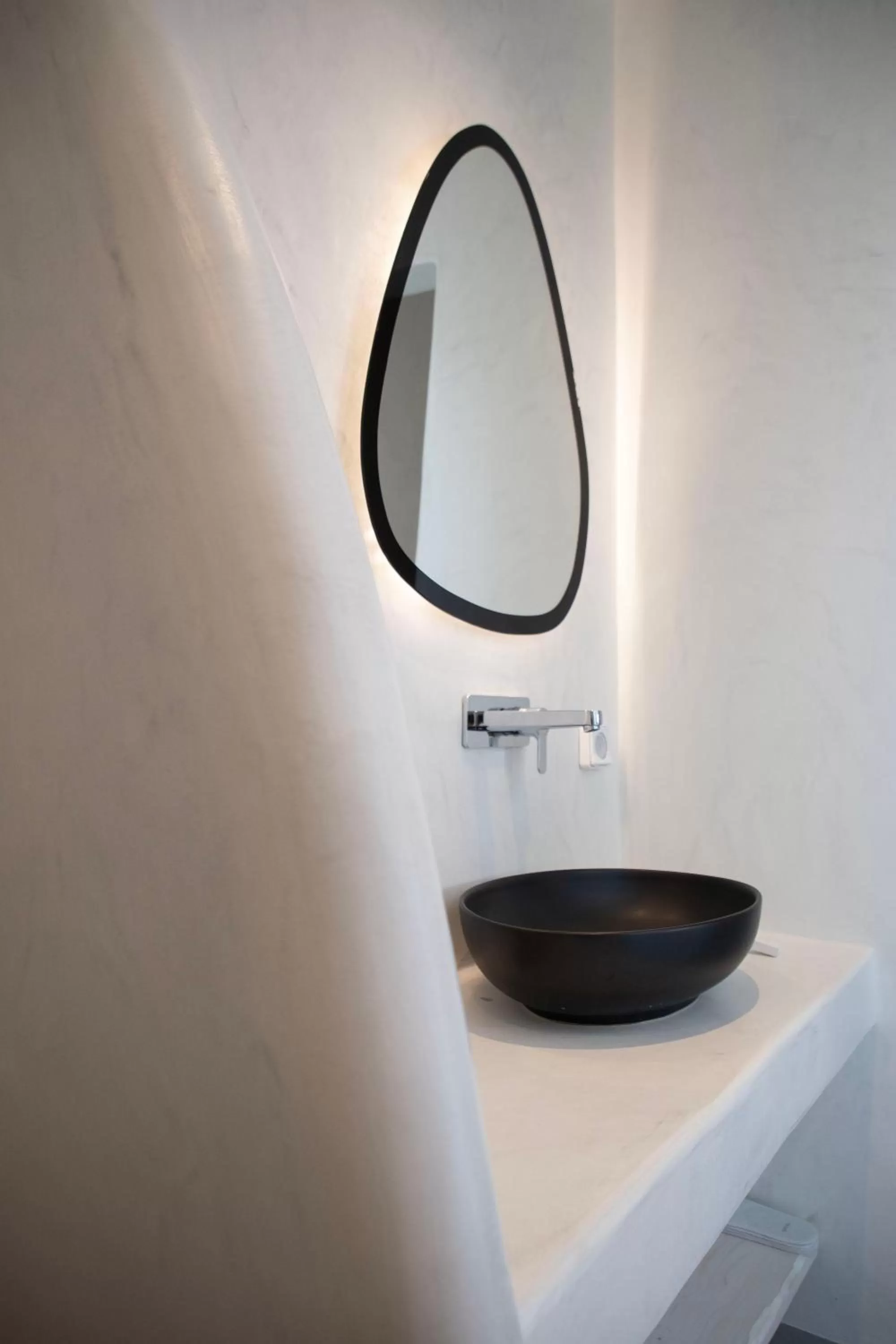 Caldera Cliff Illusion