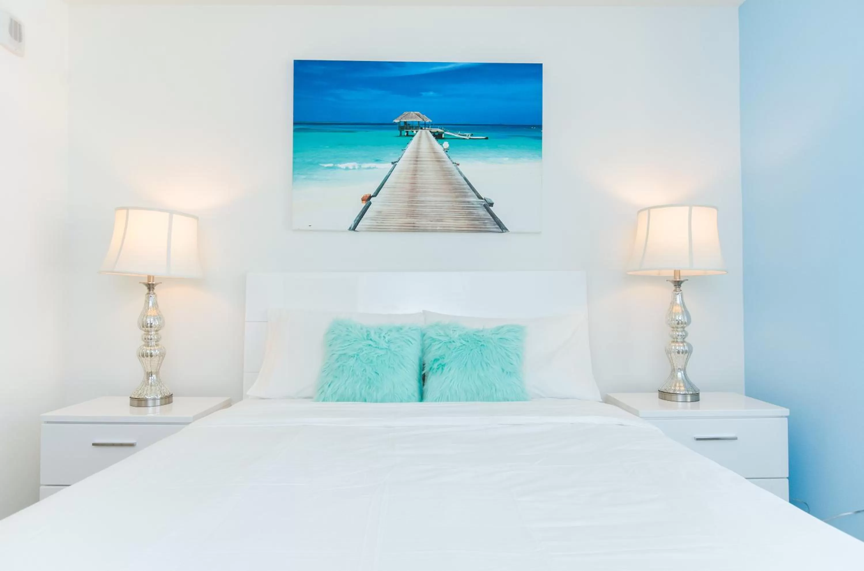 Bed in Modern Apartment Rentals