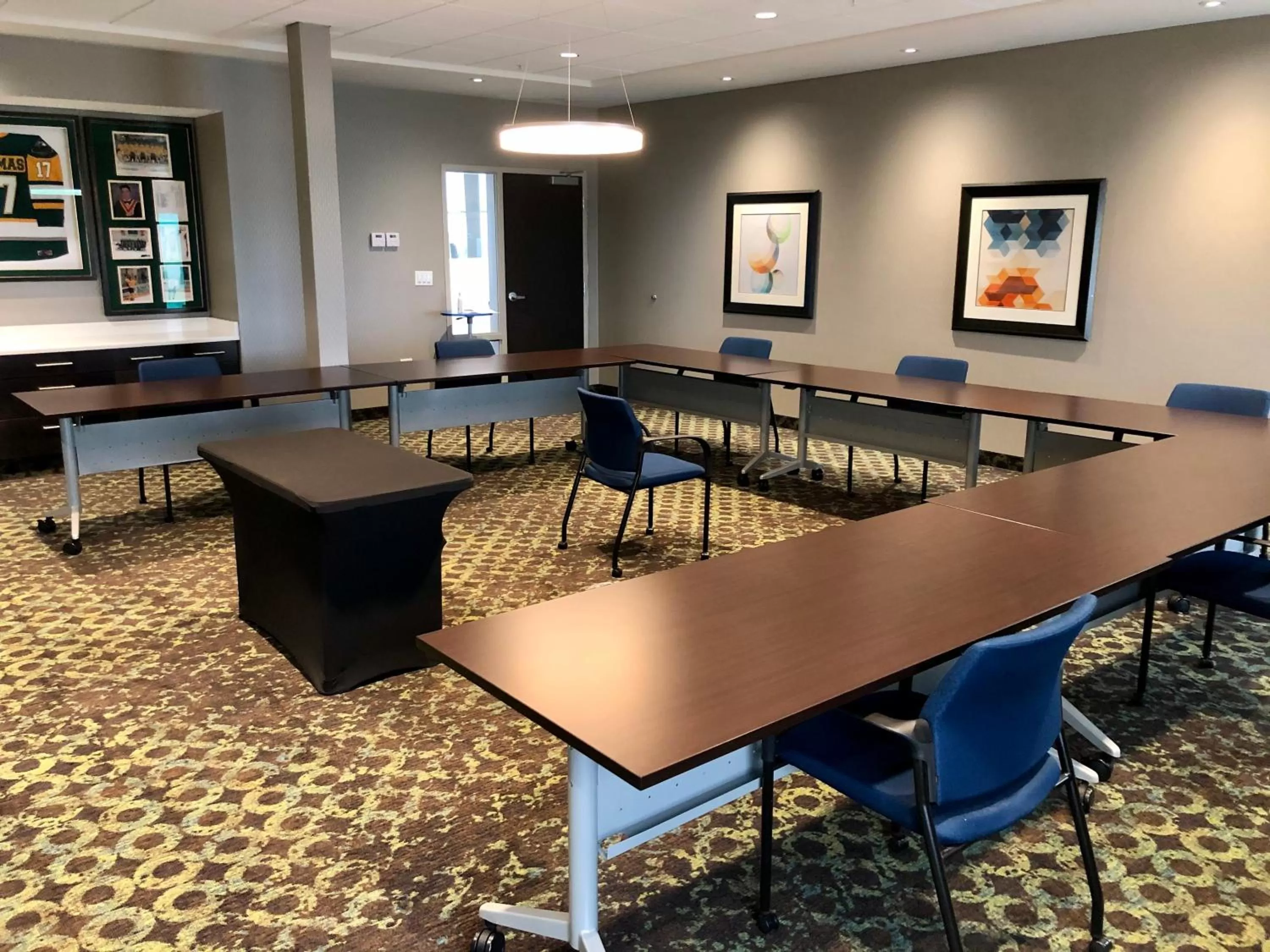 Meeting/conference room in Staybridge Suites - Saskatoon - University by IHG