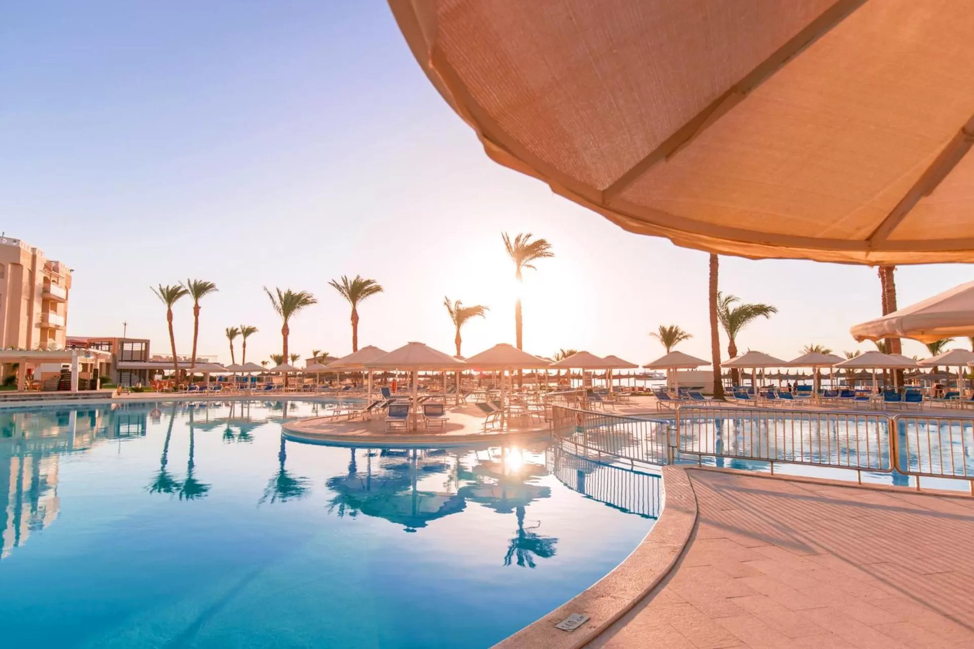 Swimming pool in Beach Albatros Aqua Park - Hurghada
