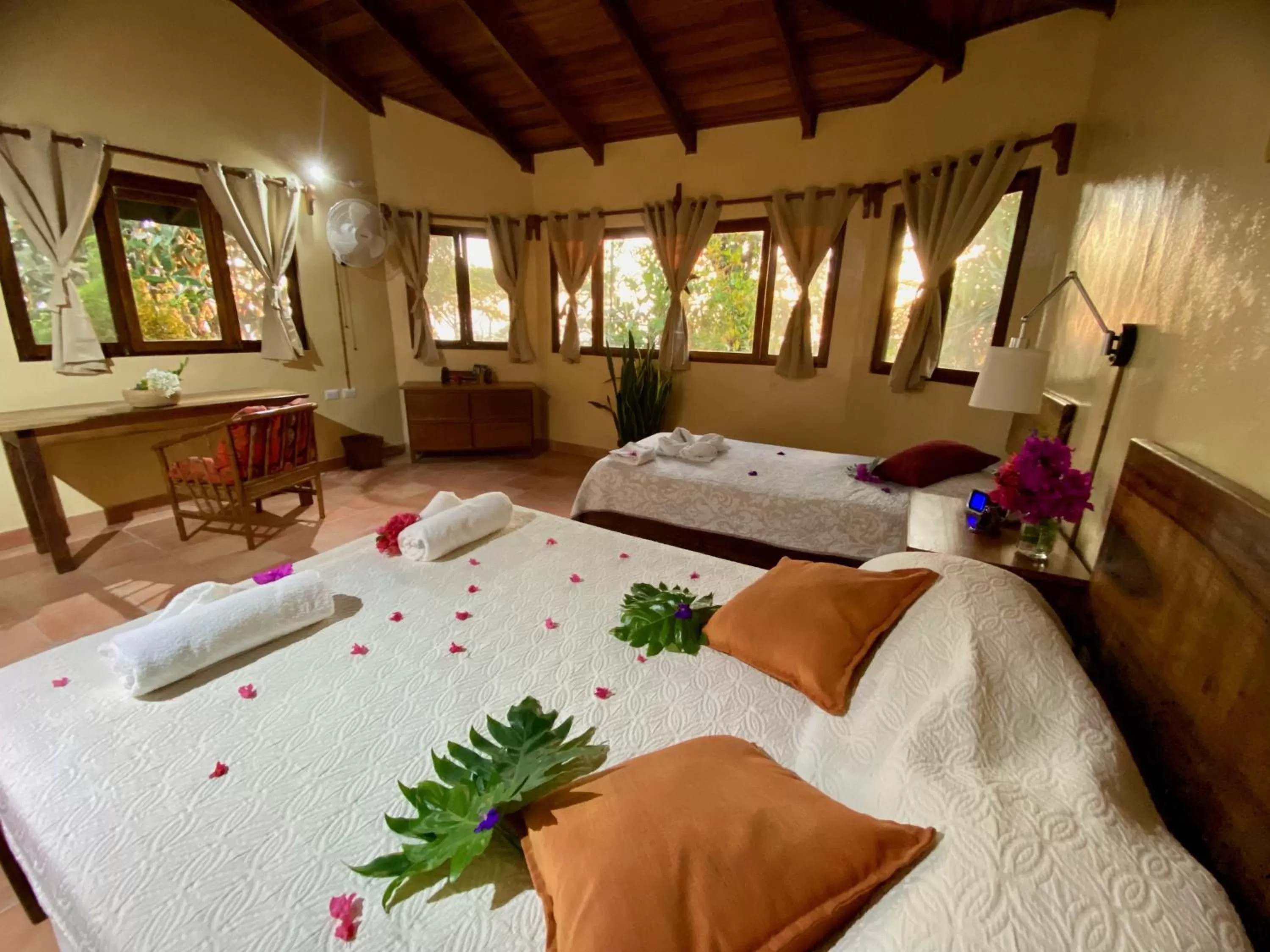 Bed in El Mirador Glamping & Apartments & Woodhouse & Swimingpool