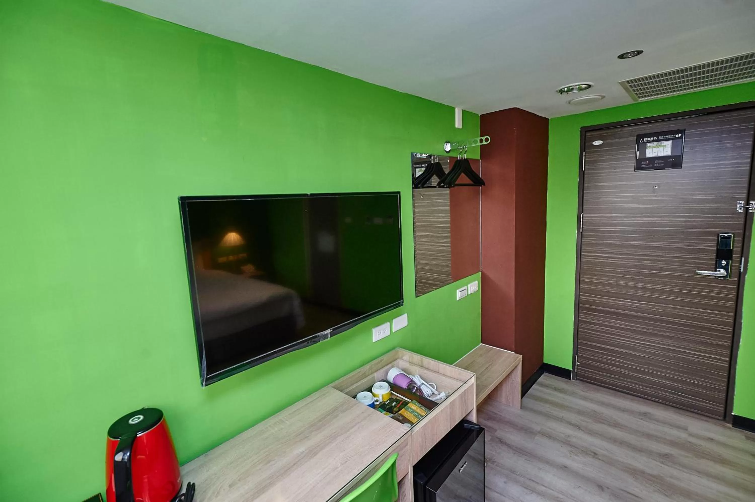 Bedroom in Lily Hotel