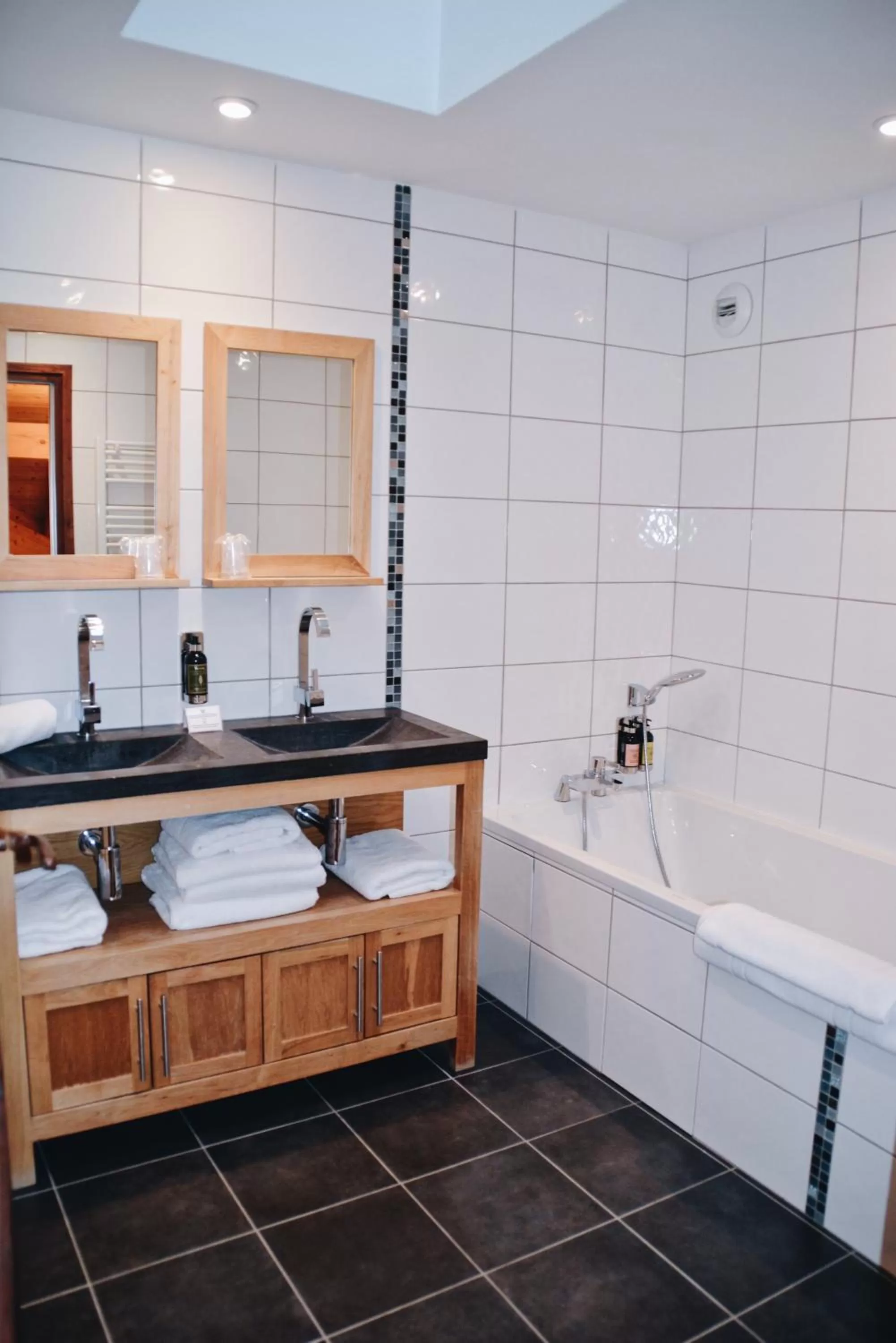 Bathroom in Auberge de Savoie