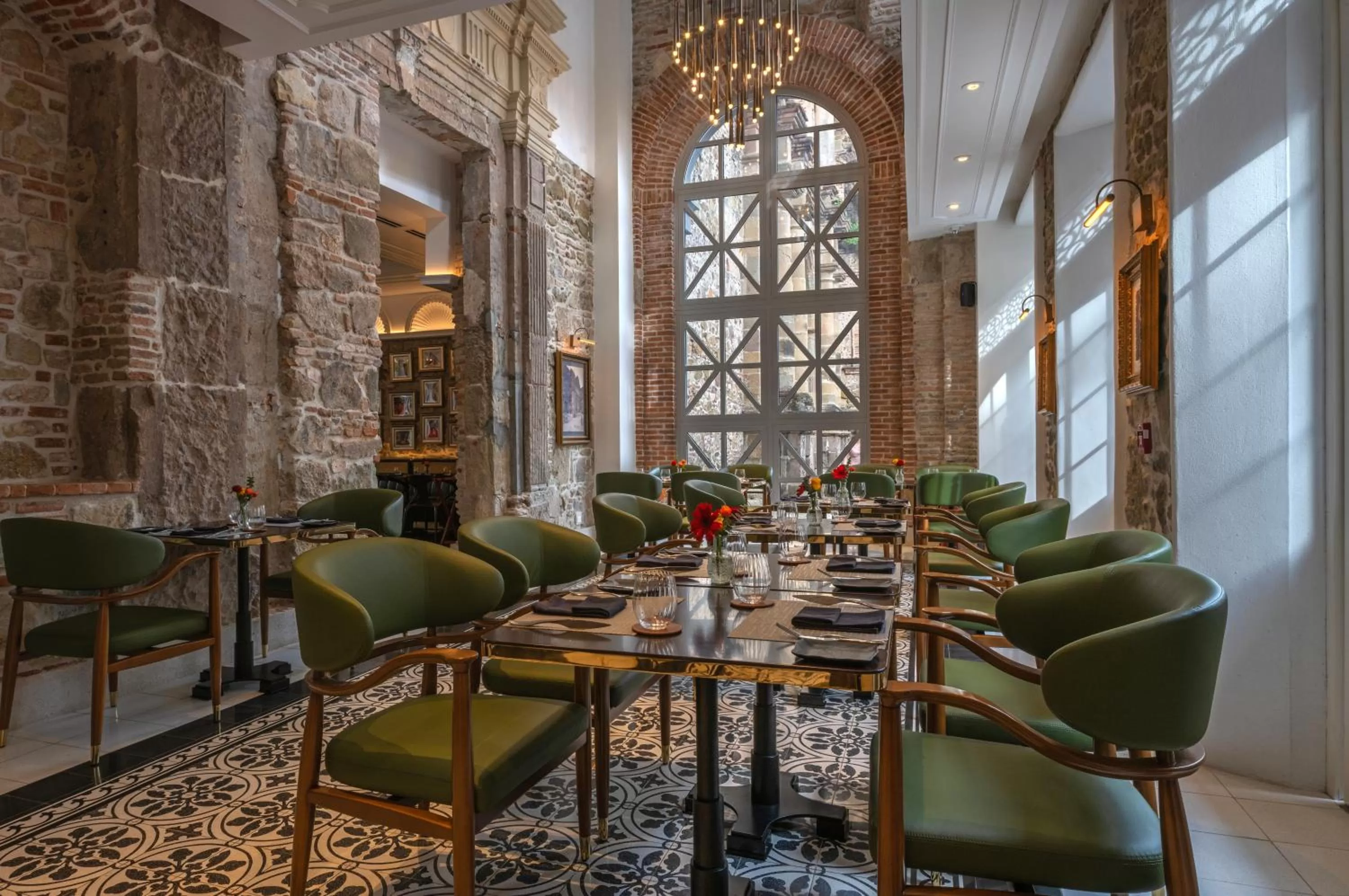 Restaurant/places to eat in Hotel La Compañía Casco Antiguo