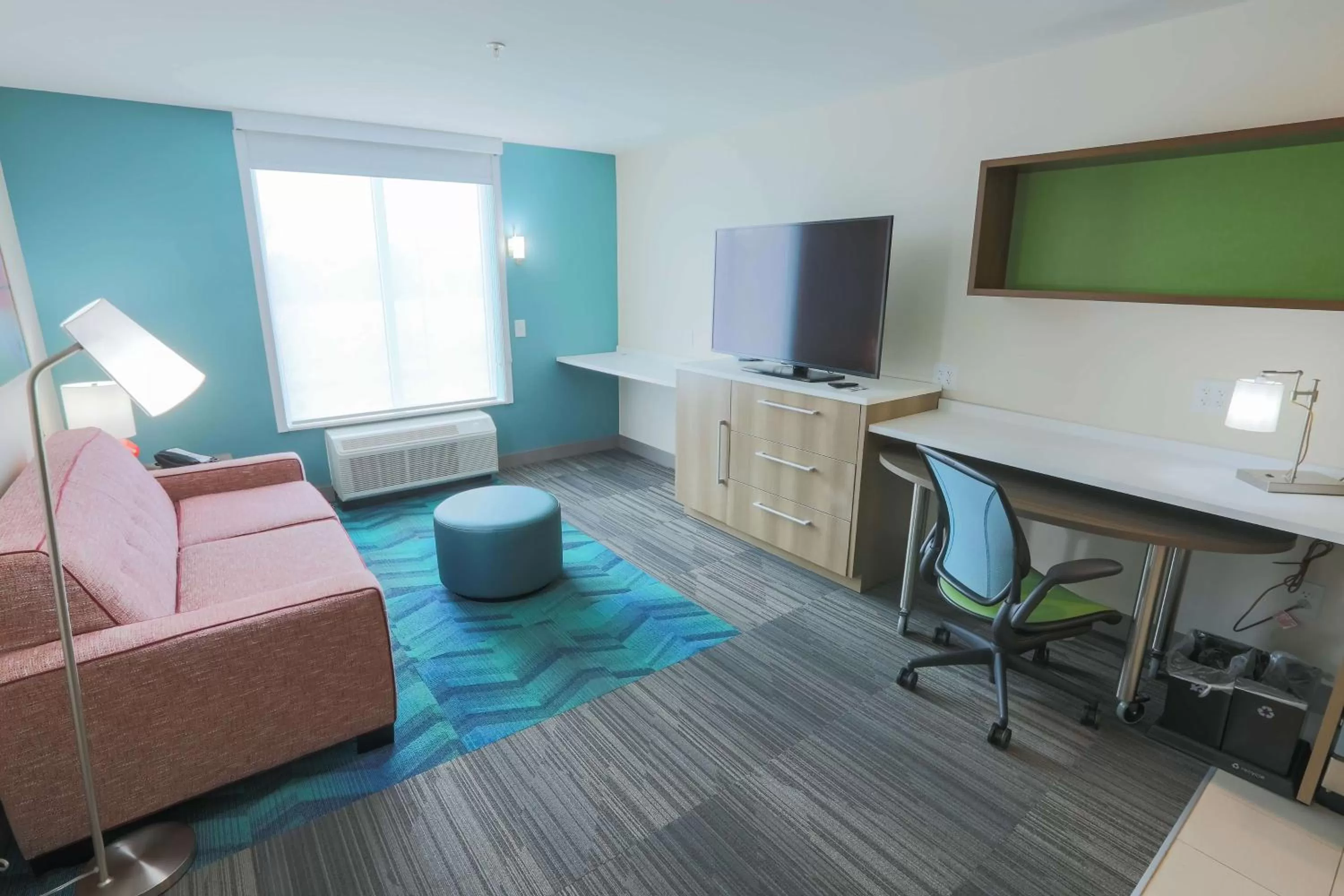 Bedroom in Home2 Suites By Hilton Cumming Atlanta, Ga