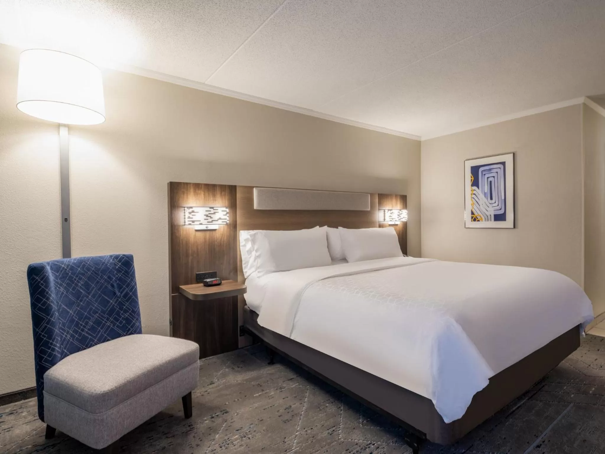 Photo of the whole room, Bed in Holiday Inn Express & Suites Greensboro - I-40 atWendover by IHG