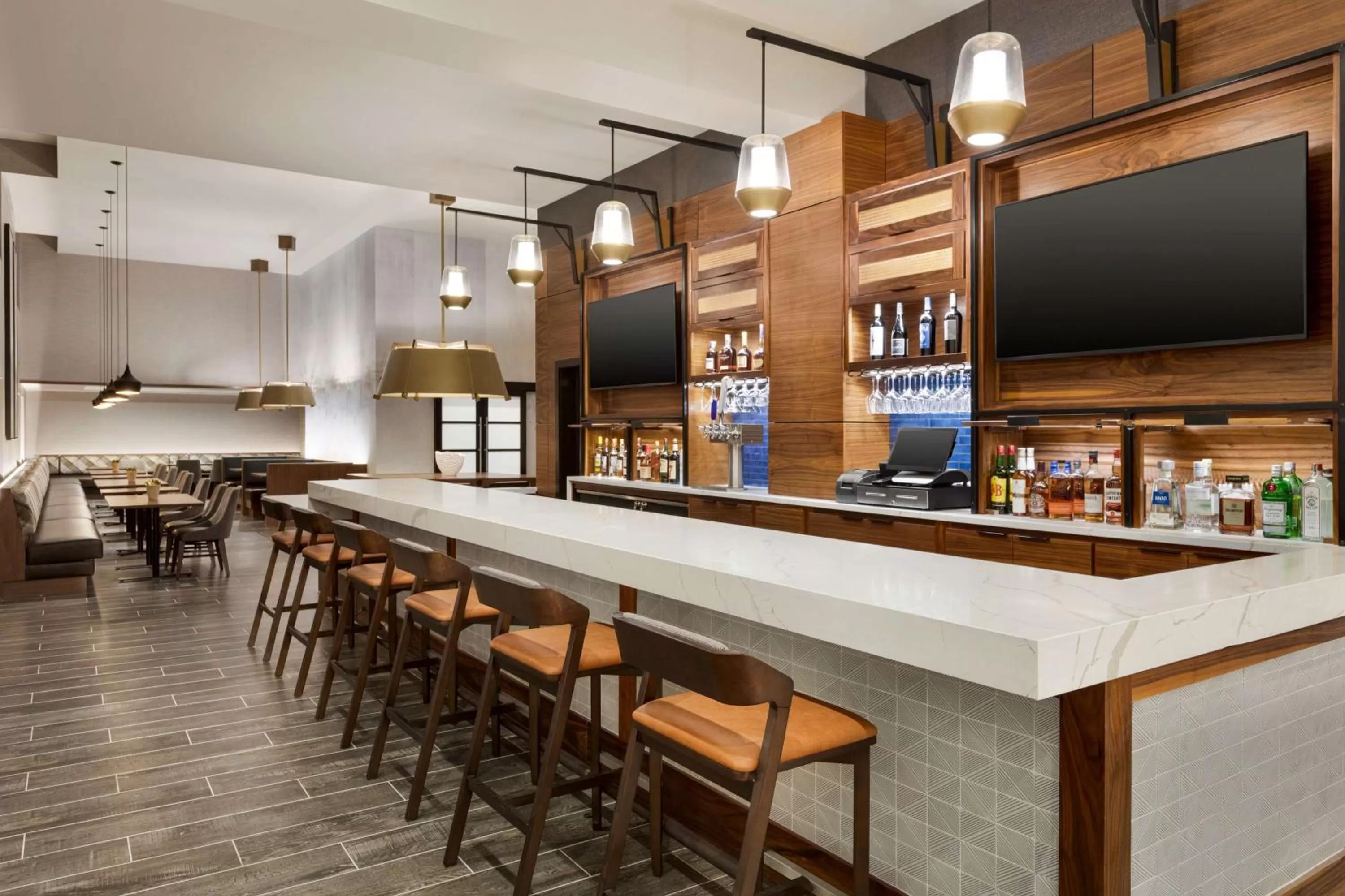 Lounge or bar in Doubletree By Hilton Columbus Dublin