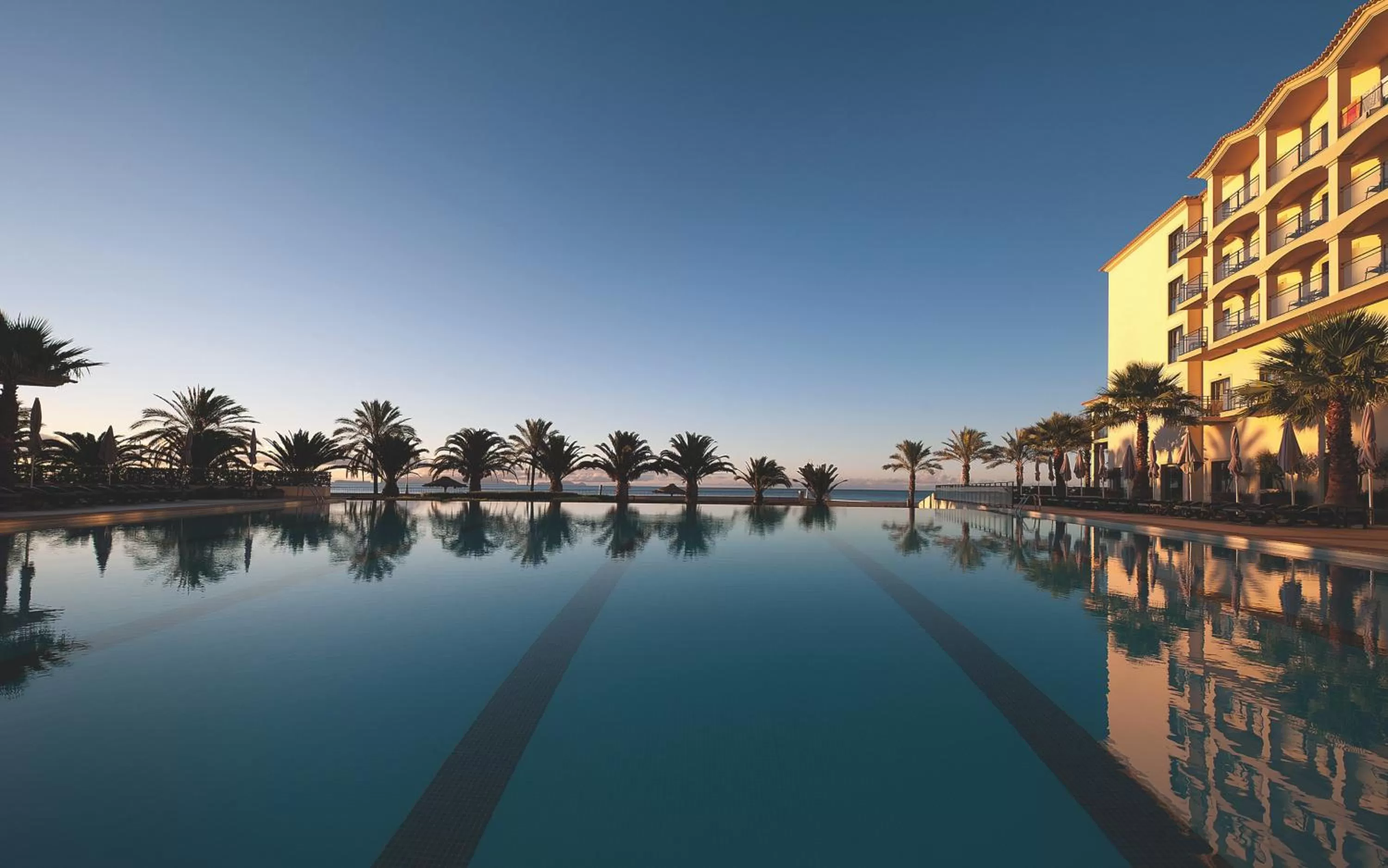 Swimming pool in Vila Gale Santa Cruz