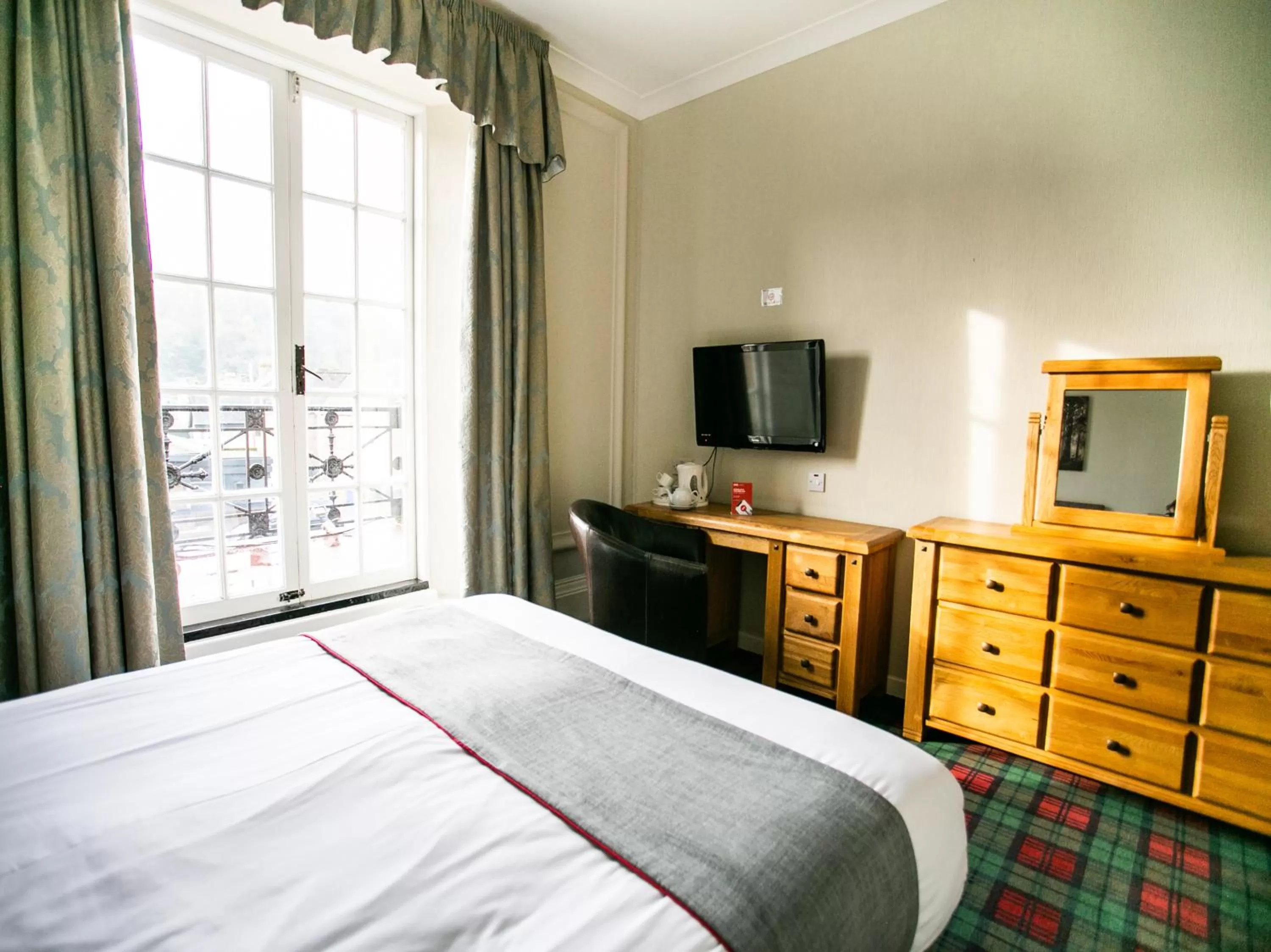 Bed in The National Hotel