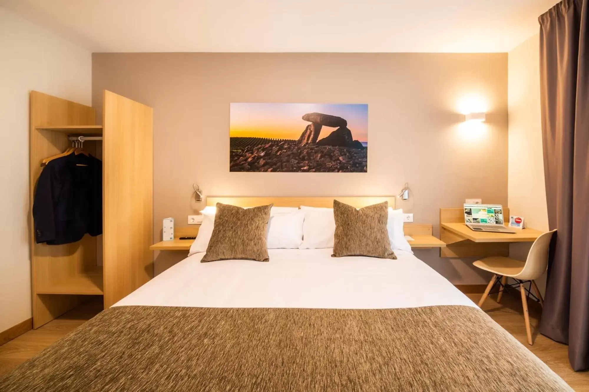 Standard Double Room in Hotel Vas Vitoria AutoCheckIn Standard Double Room in Hotel Vas Vitoria AutoCheckIn