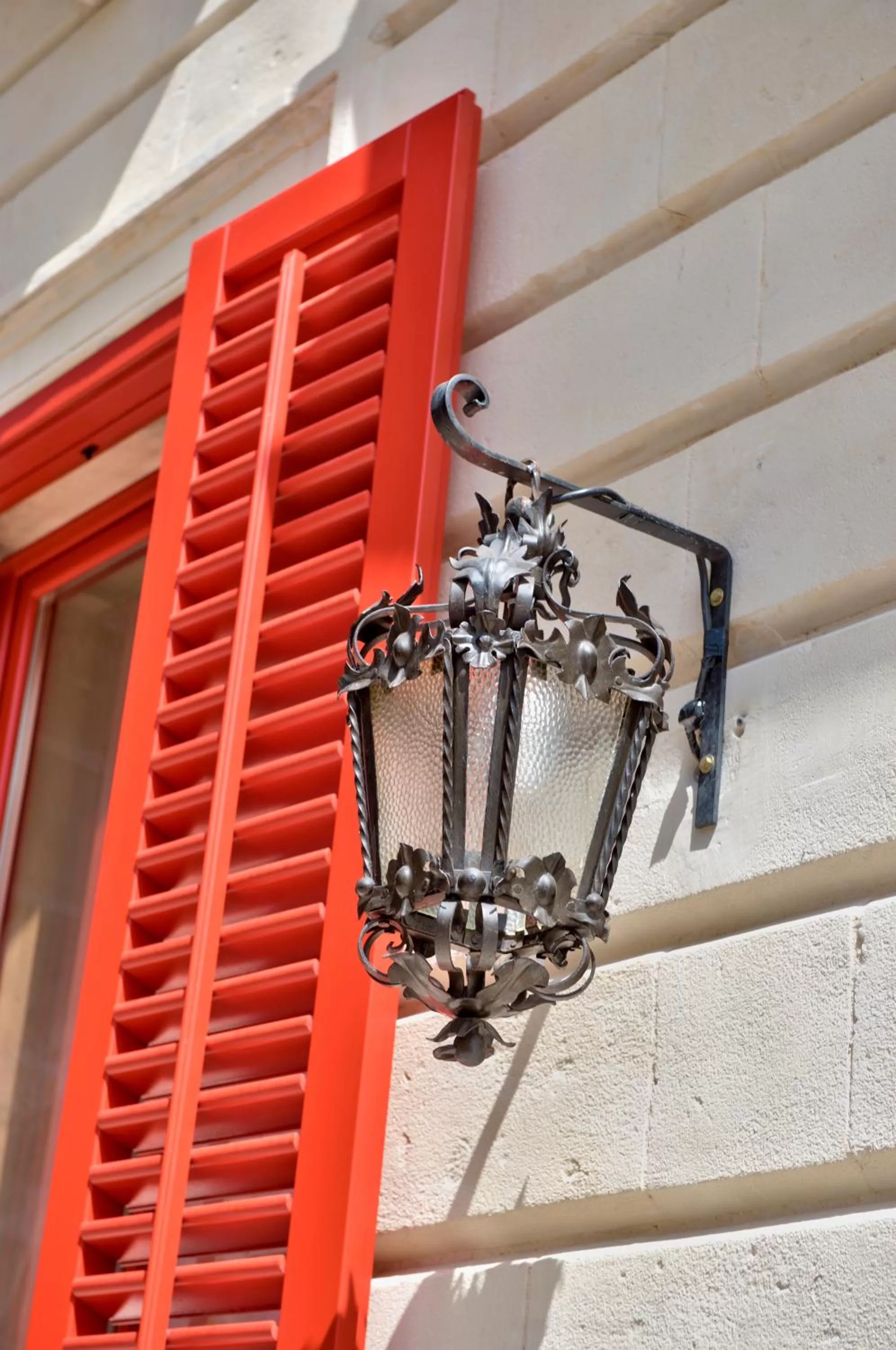 Facade/entrance in Palazzo Violetta