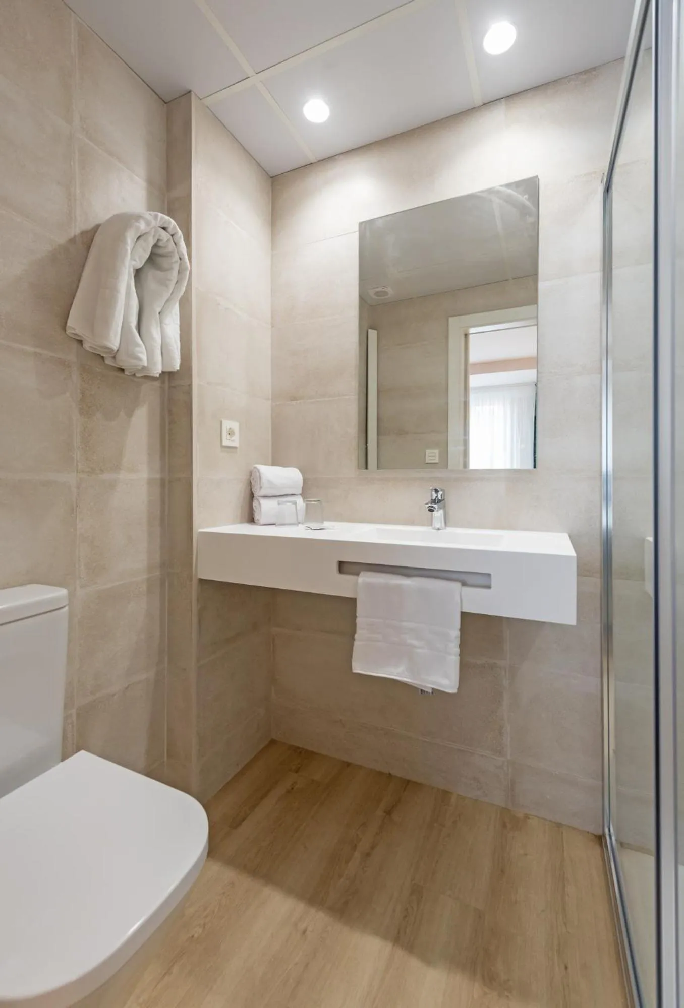 Bathroom in La Lonja