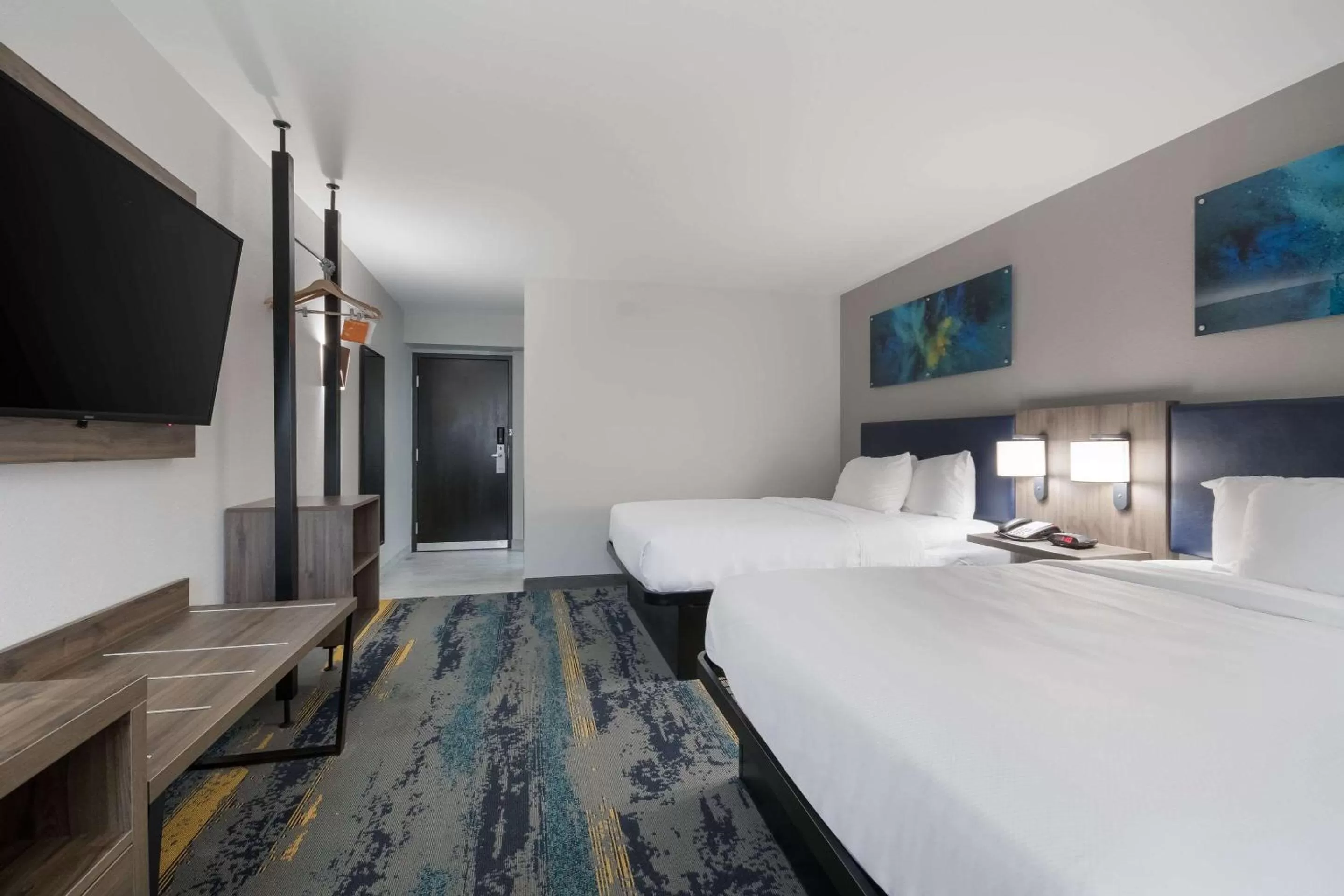 Bedroom in Clarion Pointe OKC Airport