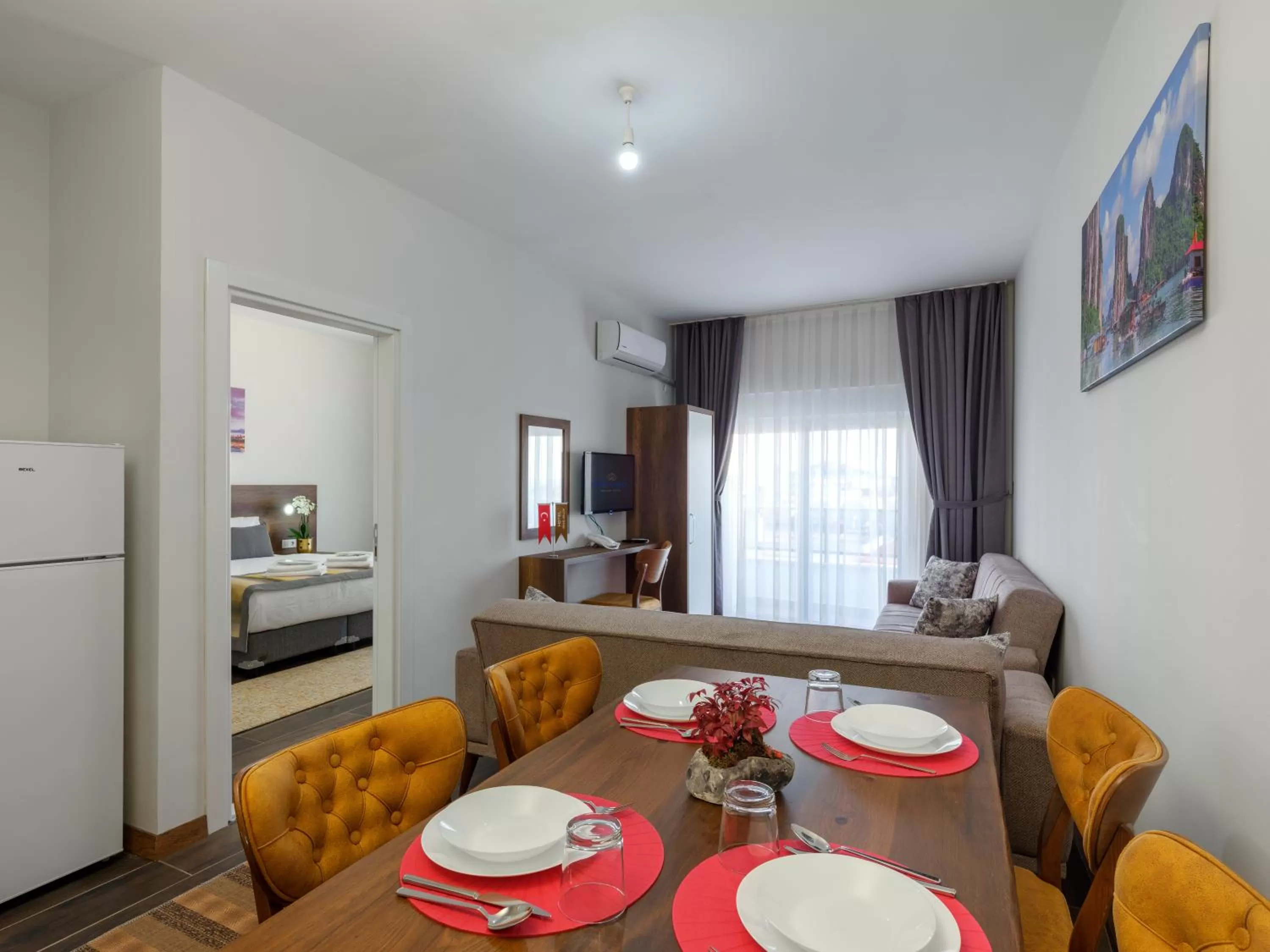 Dining area in Grand Gulluk Hotel City Center Antalya