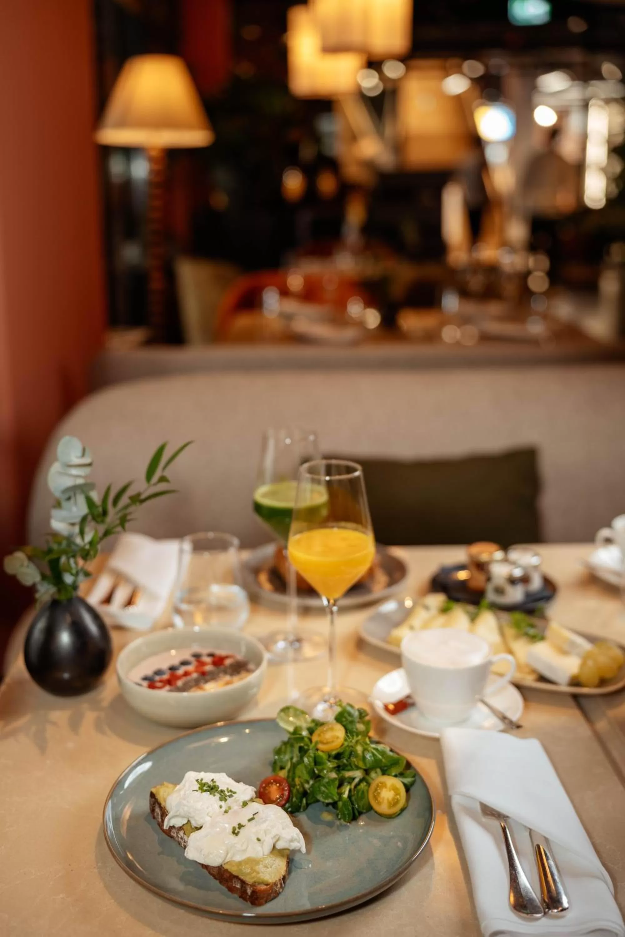 Restaurant/places to eat in DO & CO Hotel München