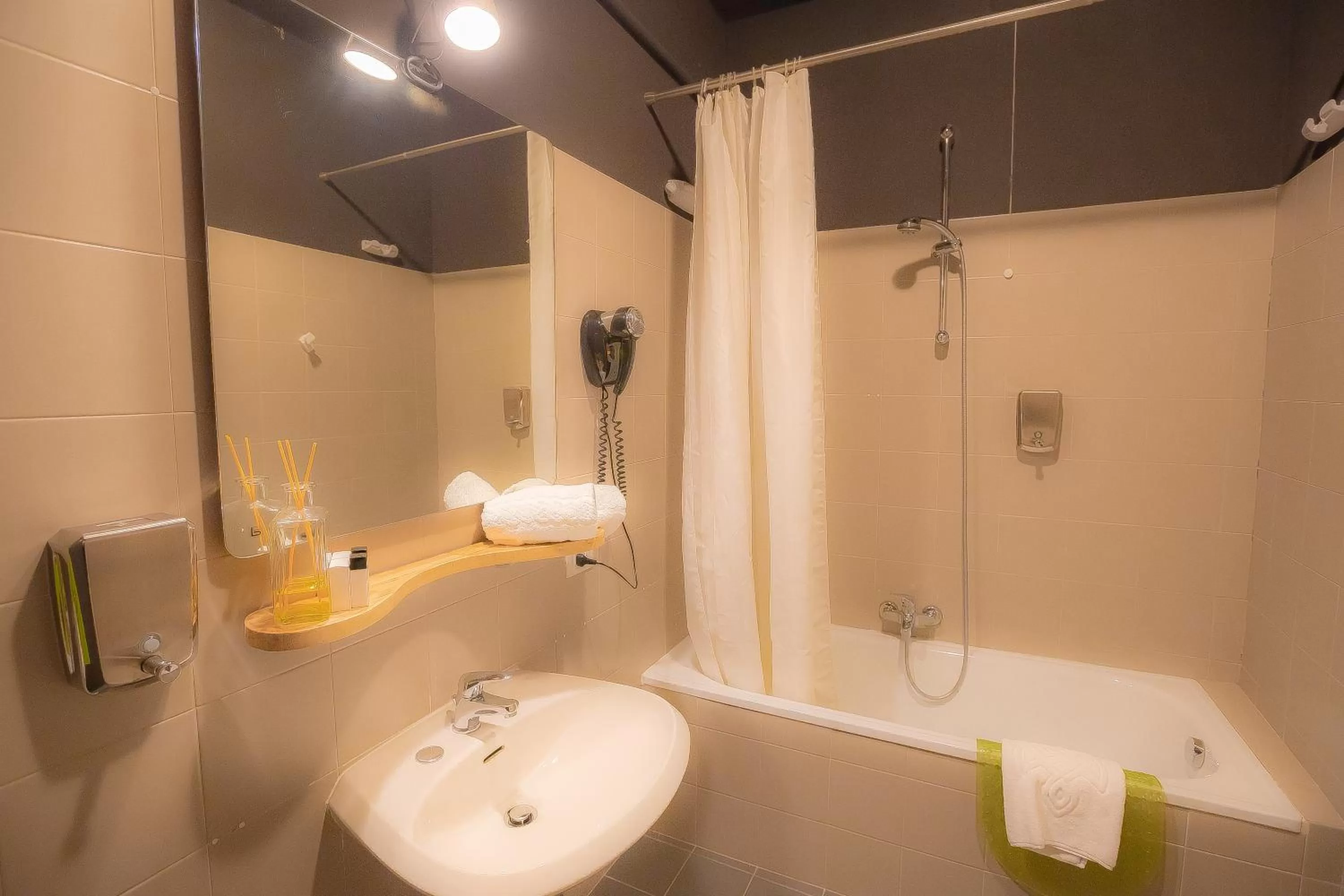 Other in Avogaria 5 Rooms