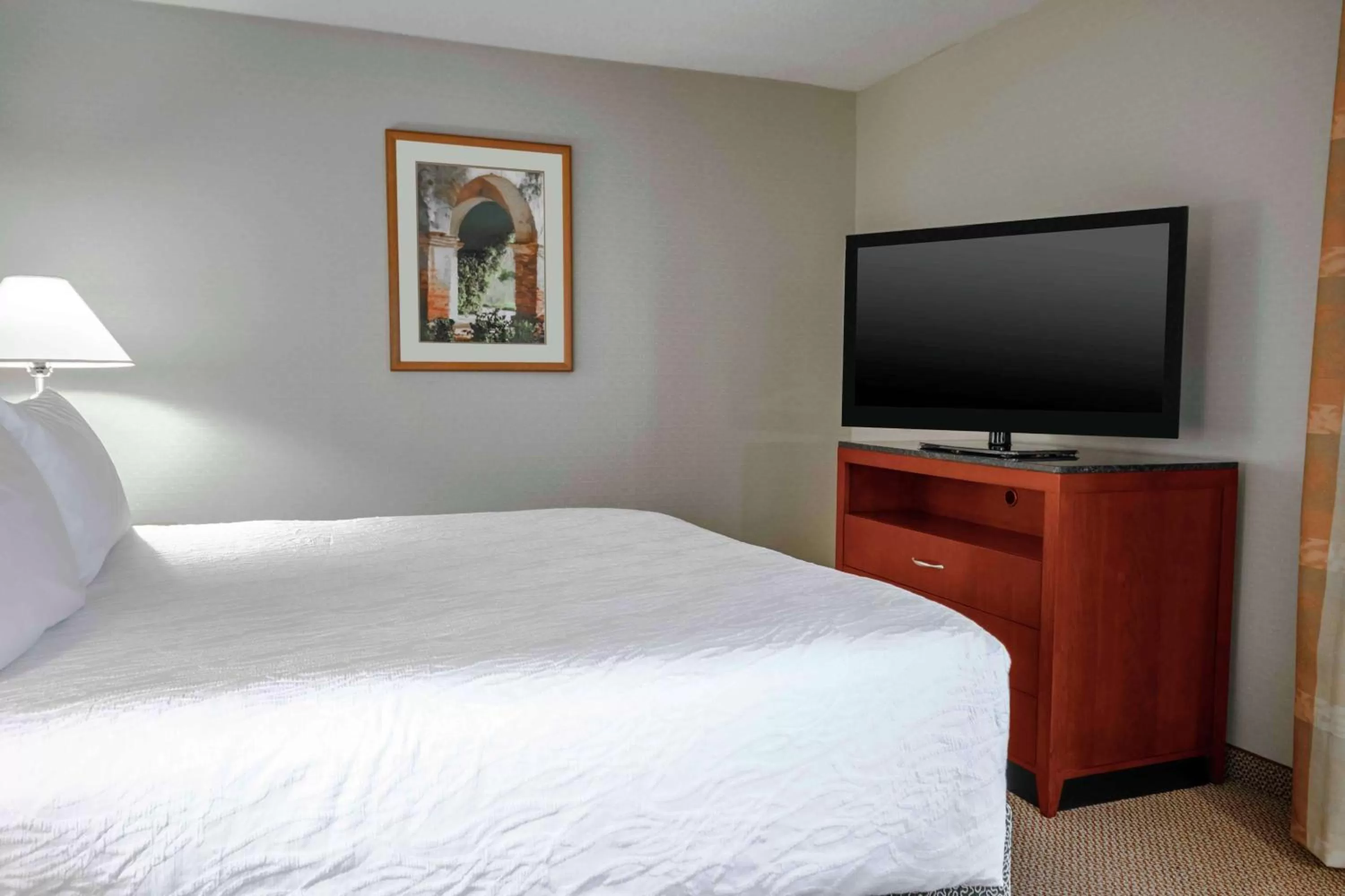 Bed in Hilton Garden Inn Independence