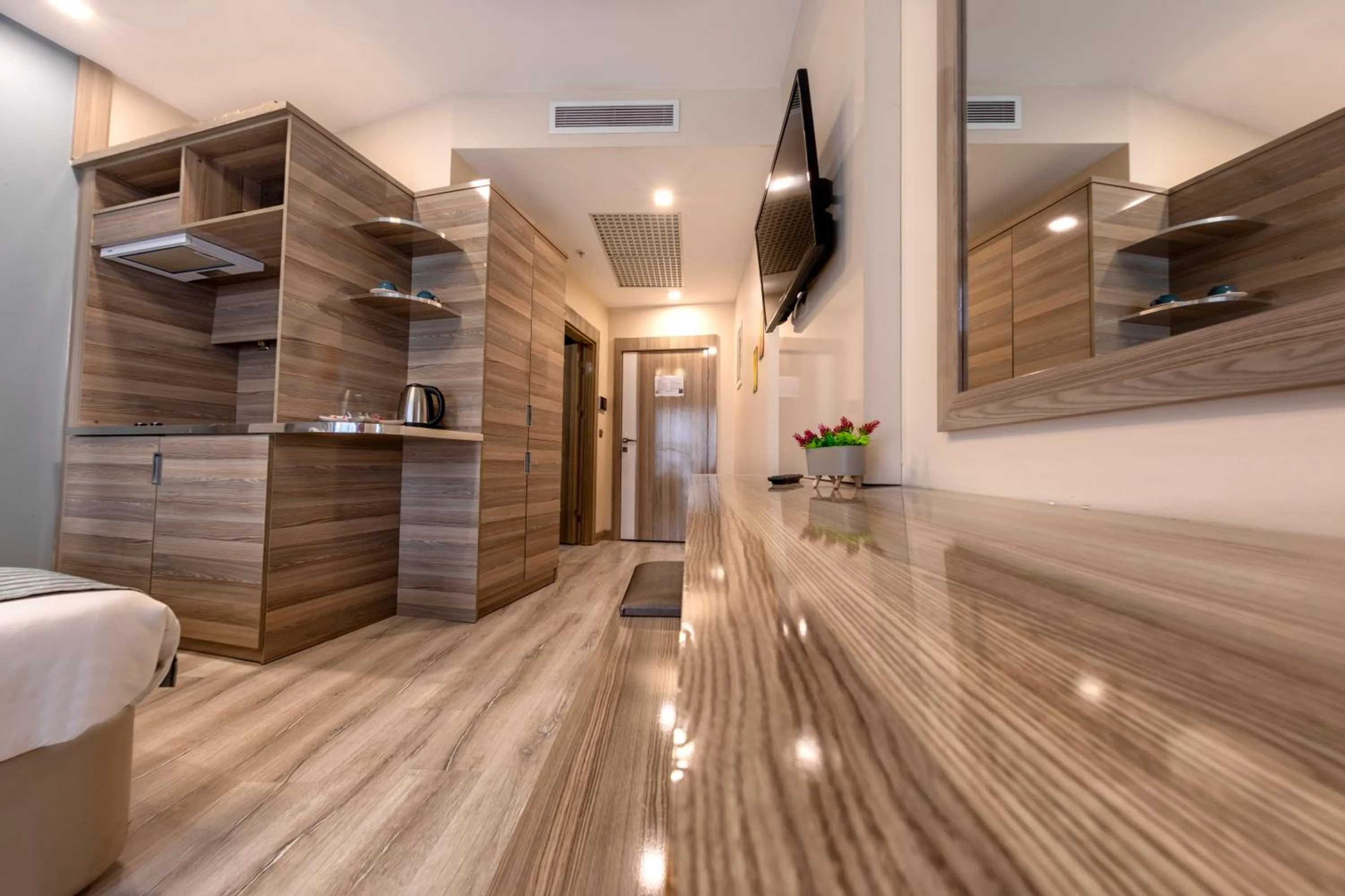 Kitchen or kitchenette in My House N5 Suites Hotel