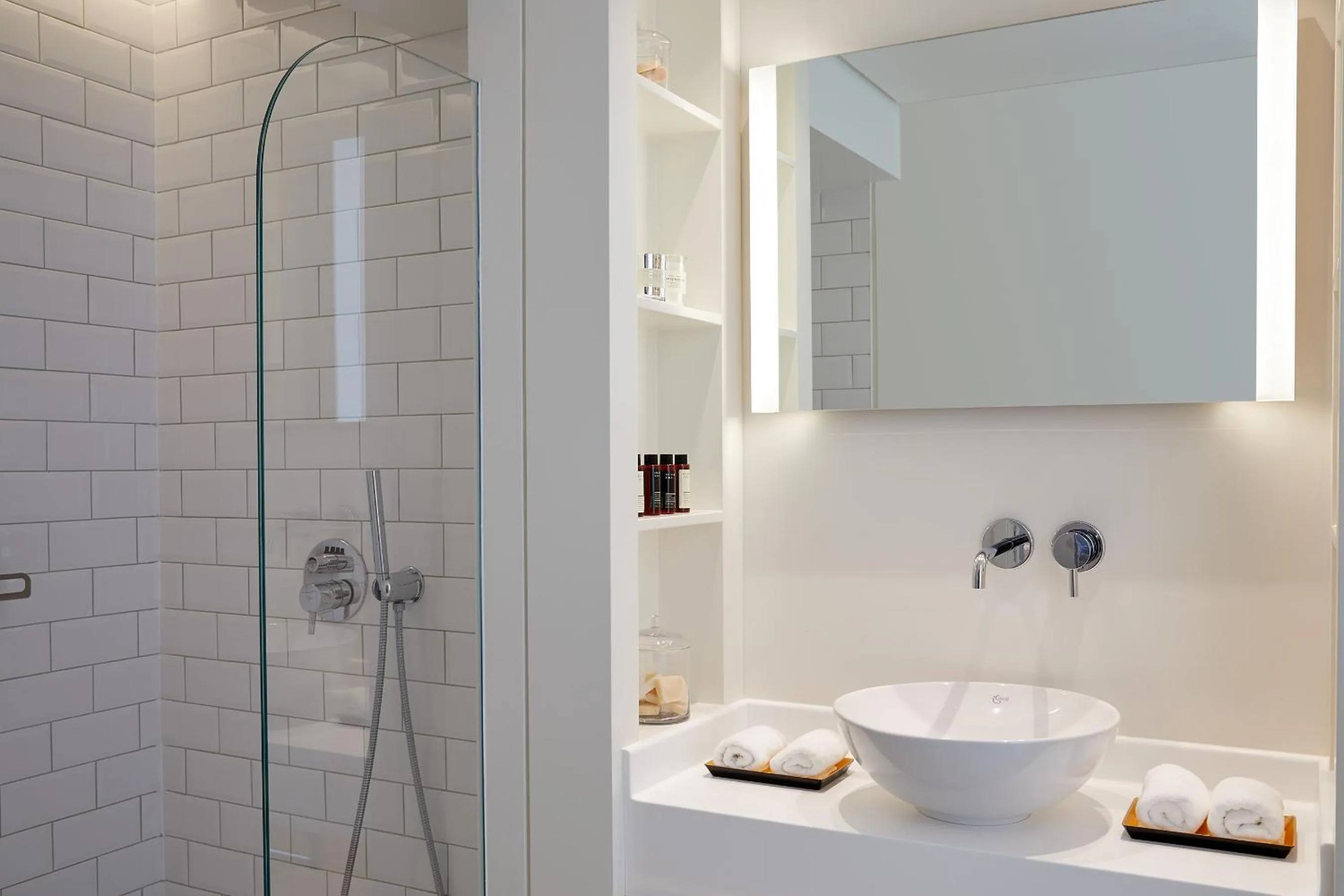 Toilet in Vincci EverEden