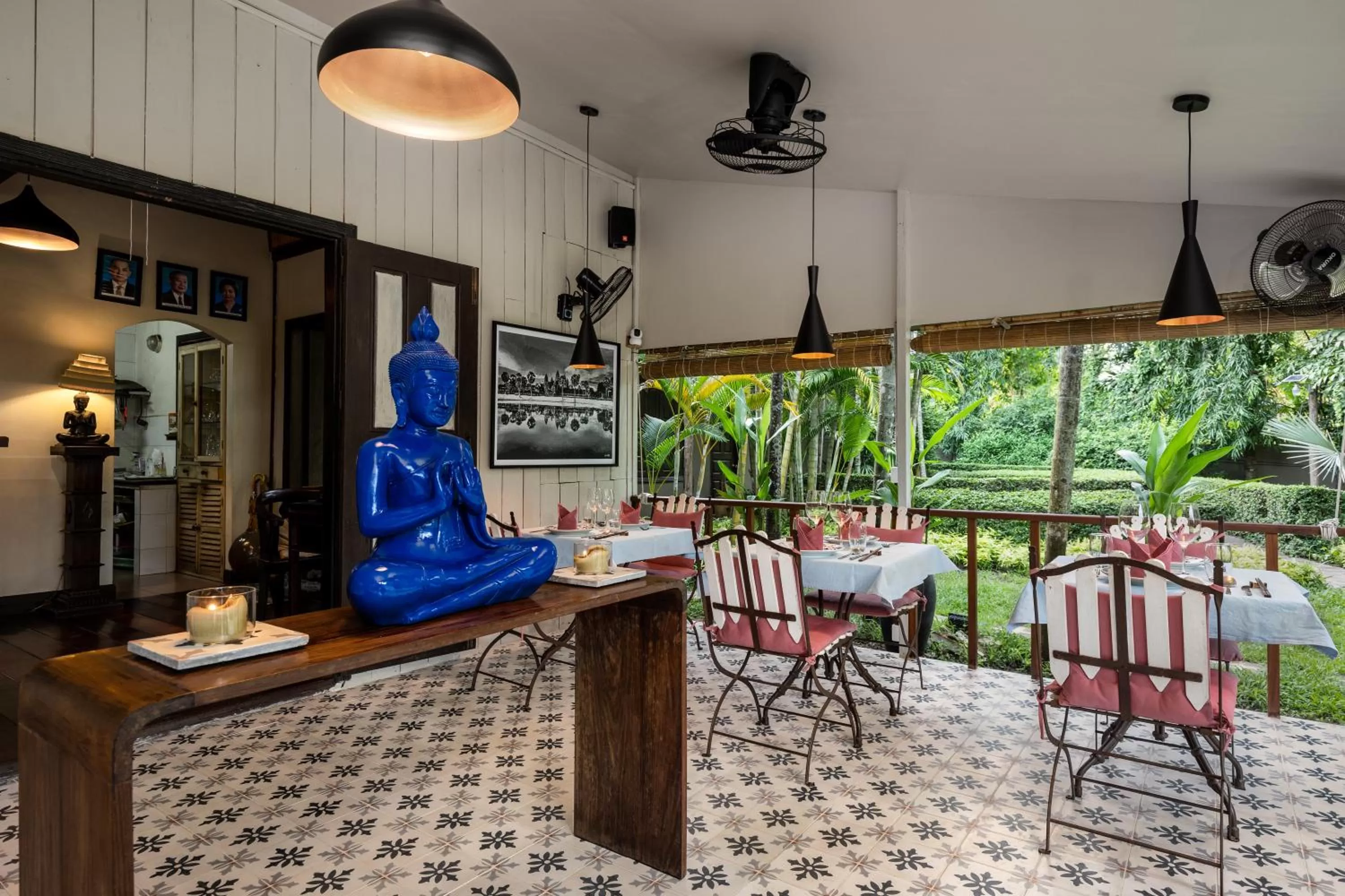 Restaurant/places to eat in La Palmeraie D'angkor